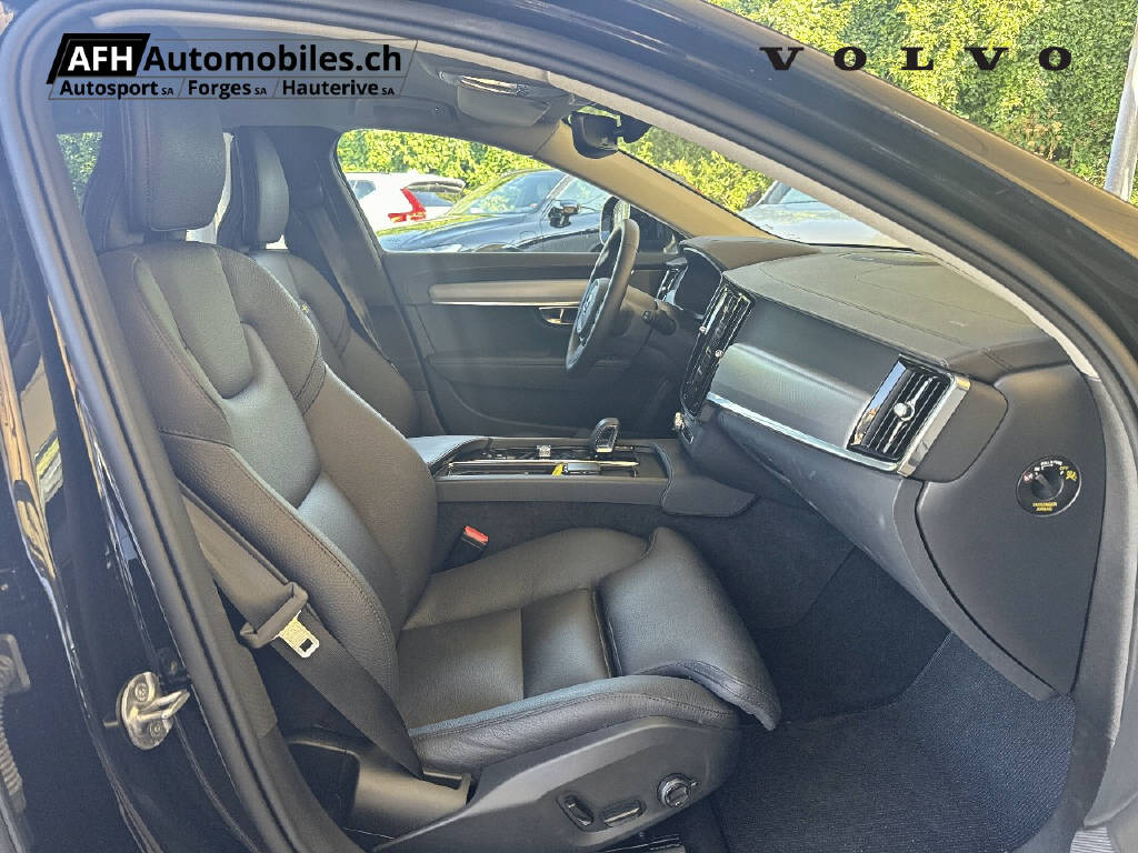 VOLVO V90 Cross Country 2.0 B5 Plus-image-13