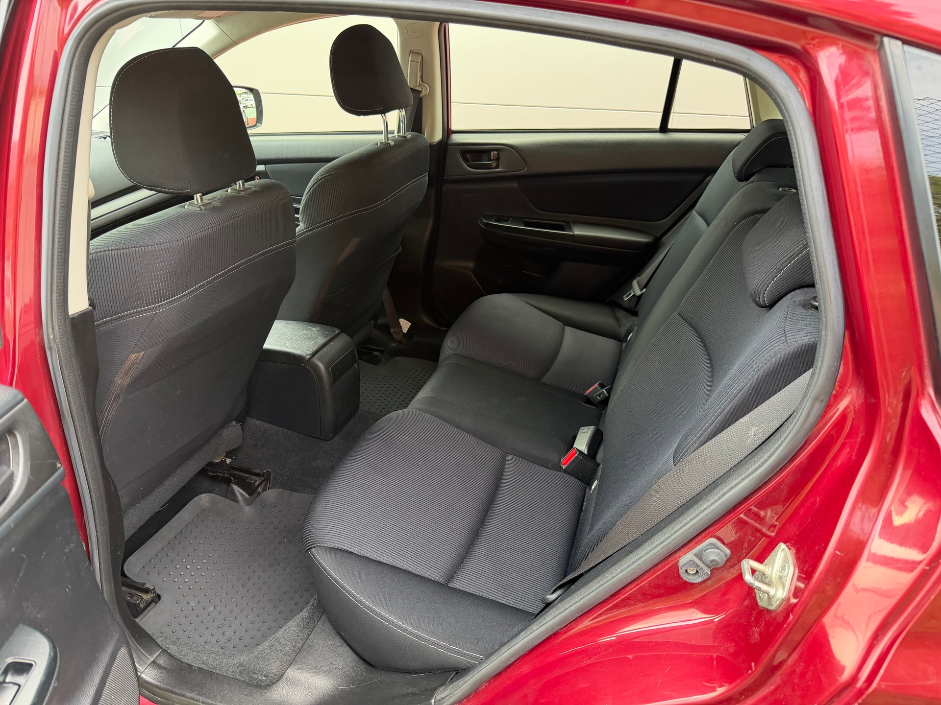 SUBARU XV 1.6 Swiss One-image-10