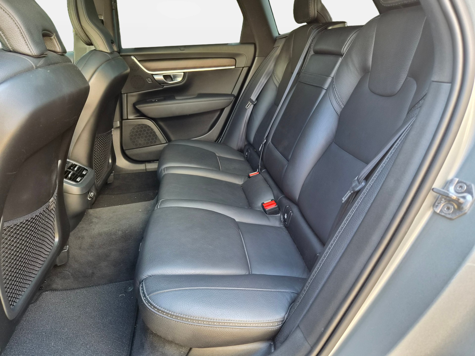 VOLVO V90 Cross Country T5 AWD Geartronic-image-9