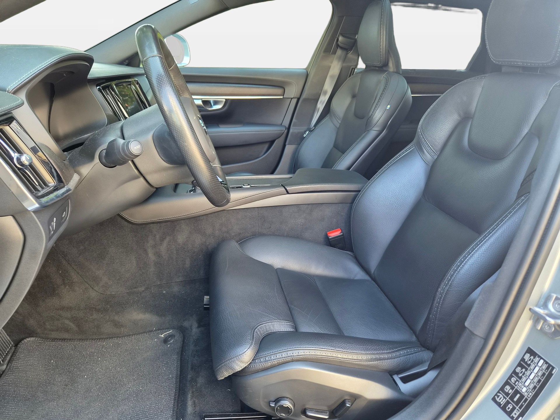 VOLVO V90 Cross Country T5 AWD Geartronic-image-8
