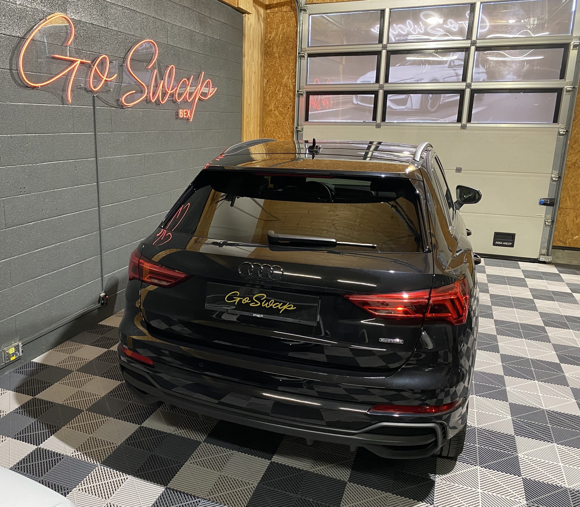 AUDI Q3 Sportback 40 TFSI S line quattro S-tronic-image-4