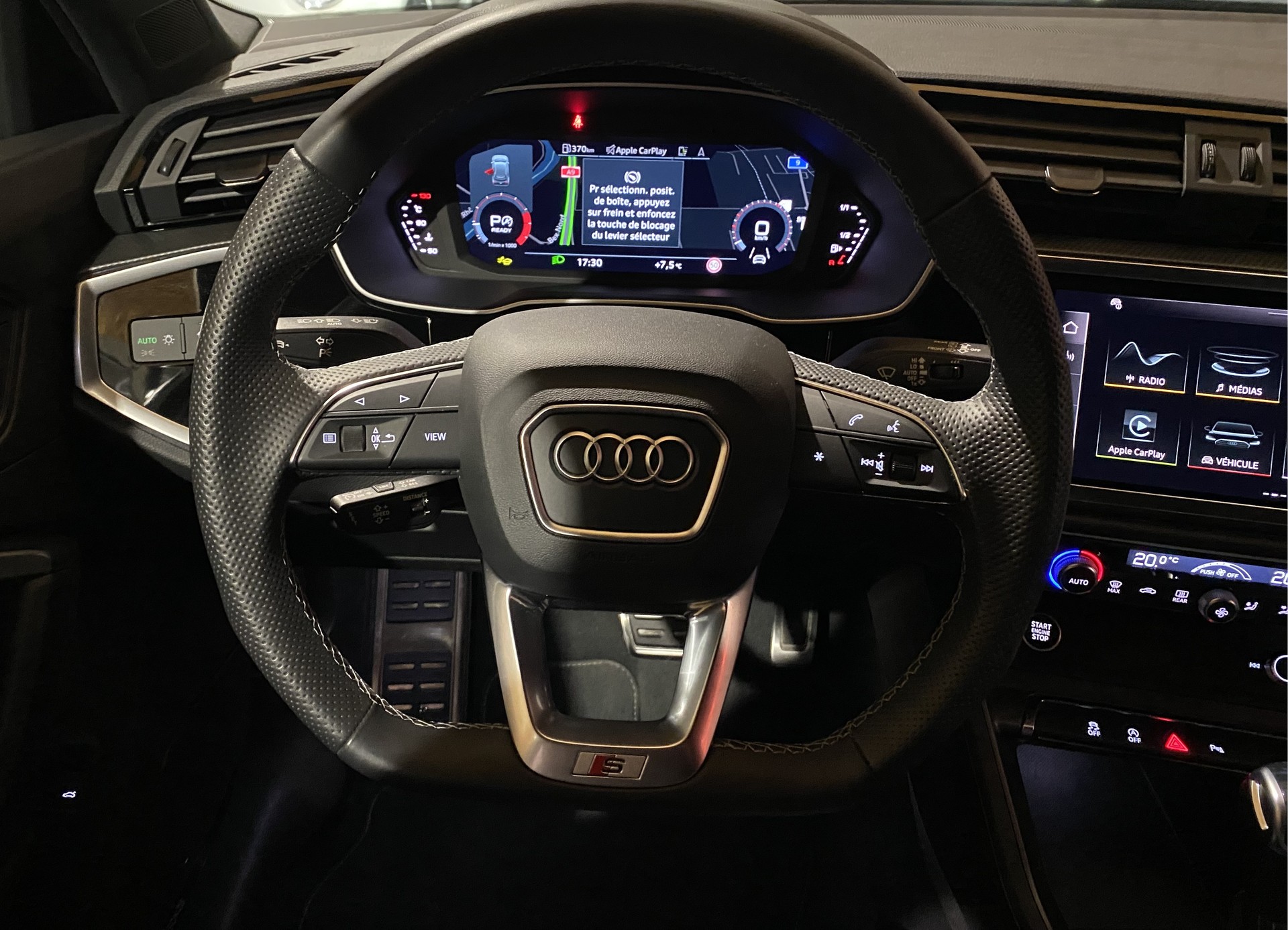 AUDI Q3 Sportback 40 TFSI S line quattro S-tronic-image-16