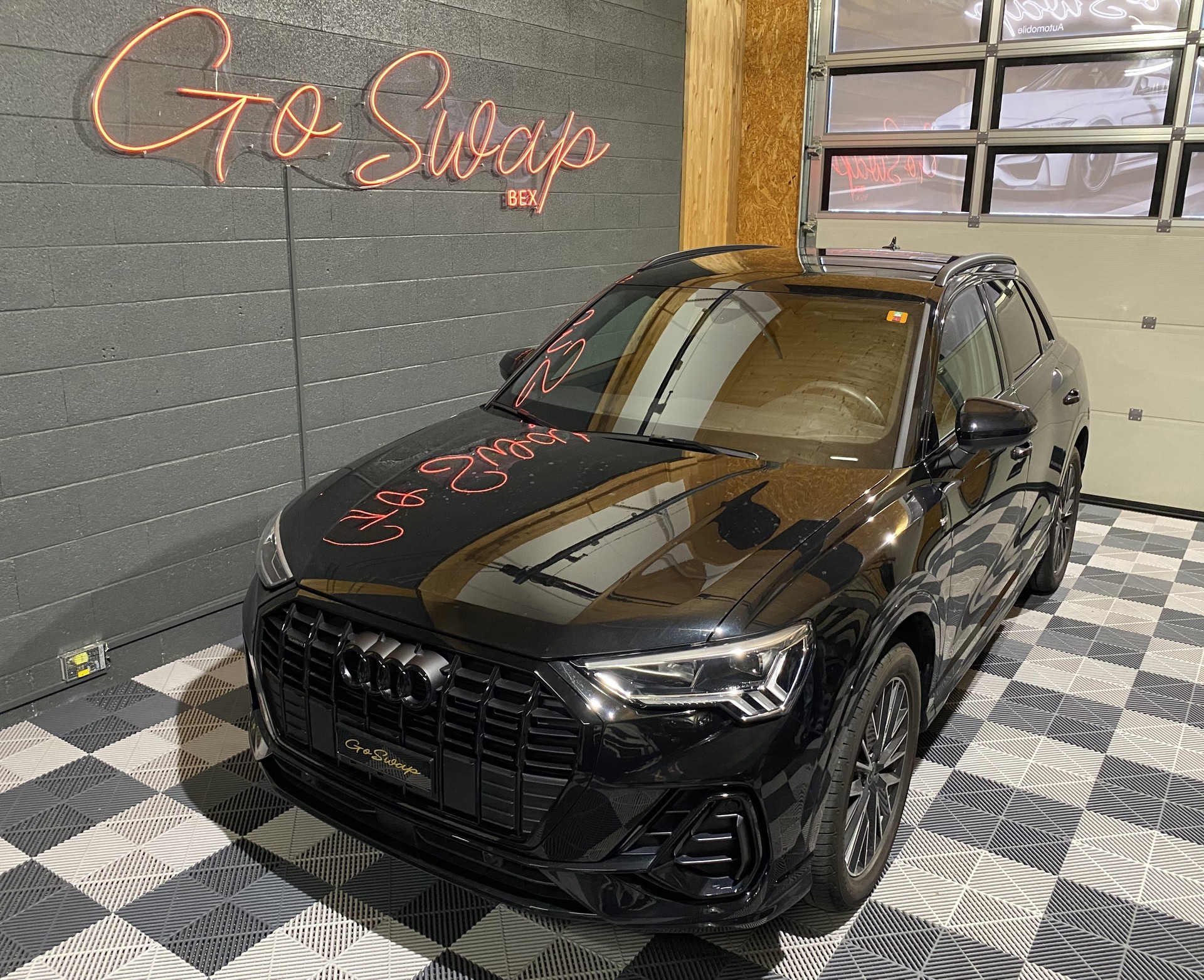 AUDI Q3 Sportback 40 TFSI S line quattro S-tronic-image-9
