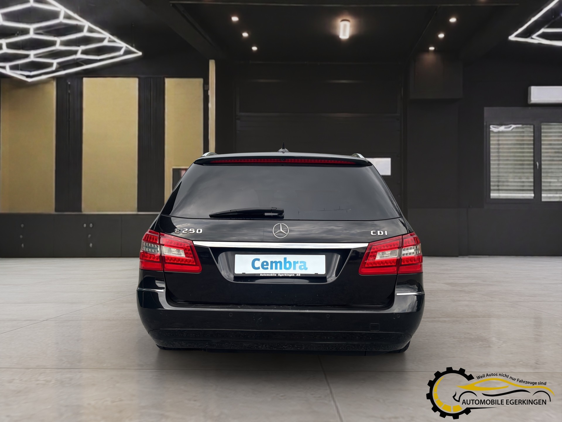 MERCEDES-BENZ E 250 CDI BlueEF Avantgarde Kombi-image-5