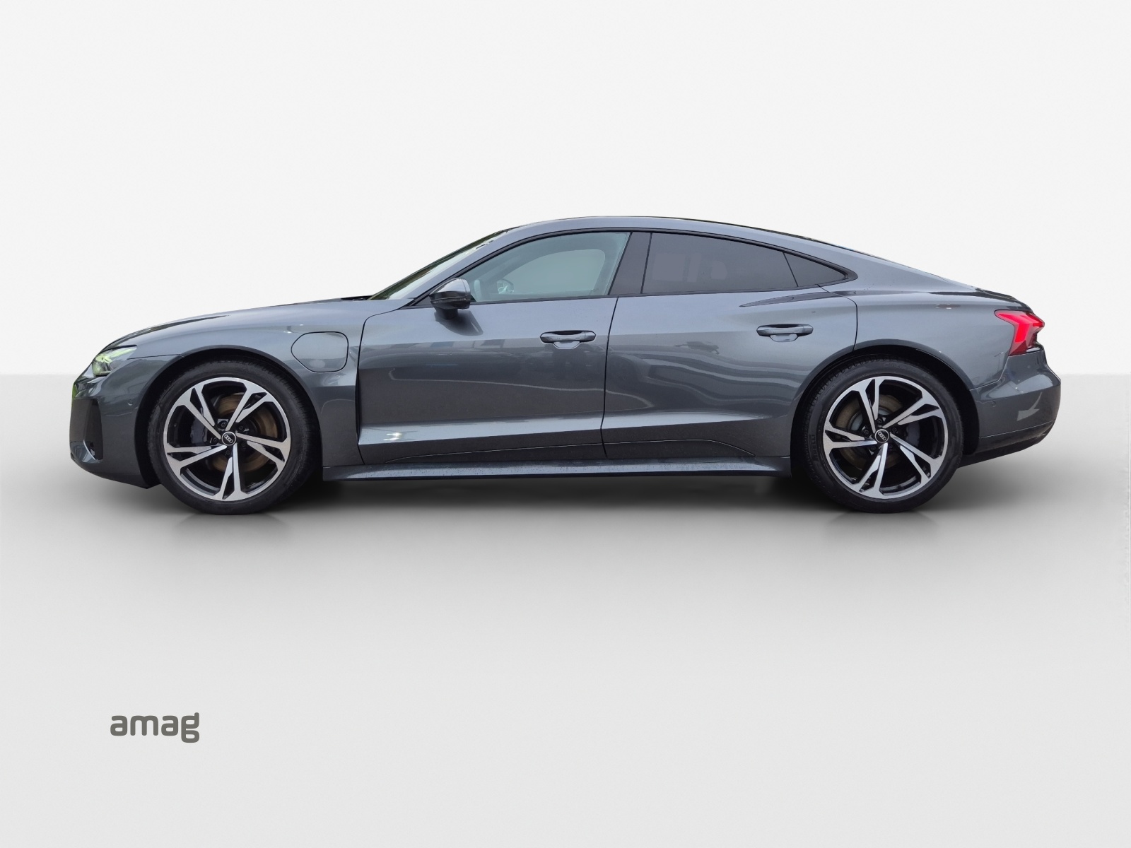 AUDI e-tron GT quattro-image-1