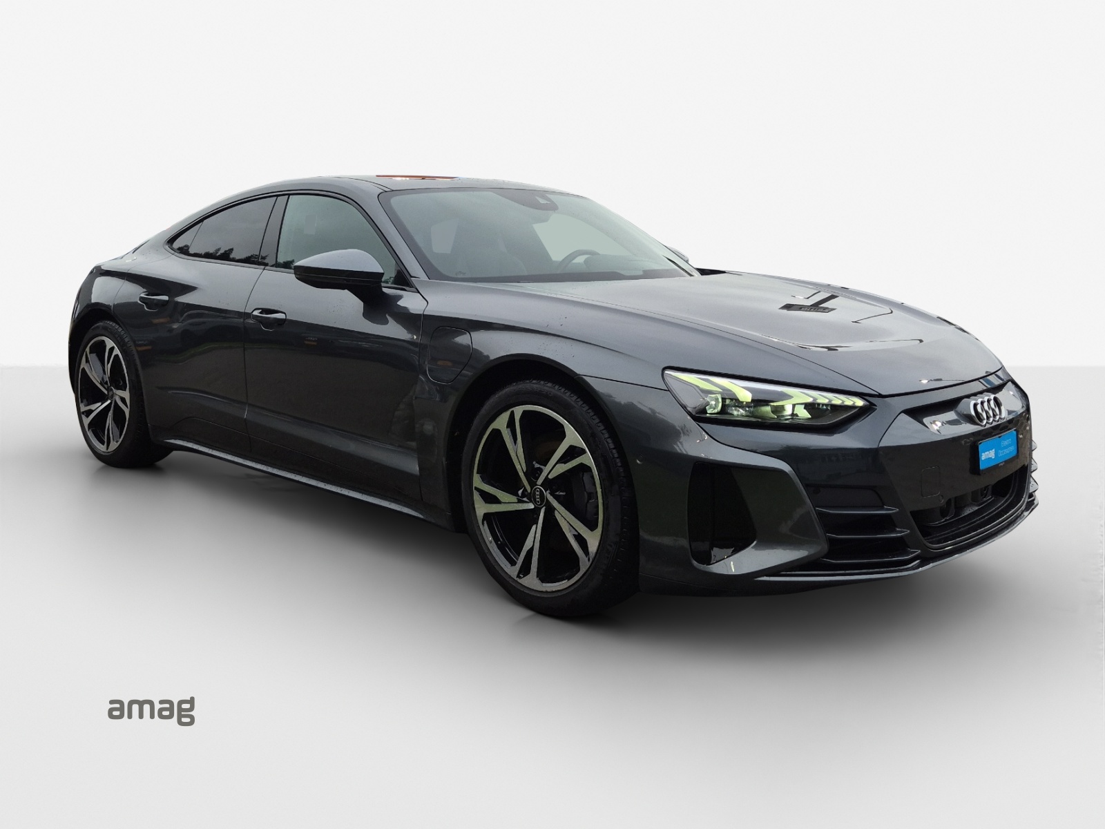 AUDI e-tron GT quattro-image-6