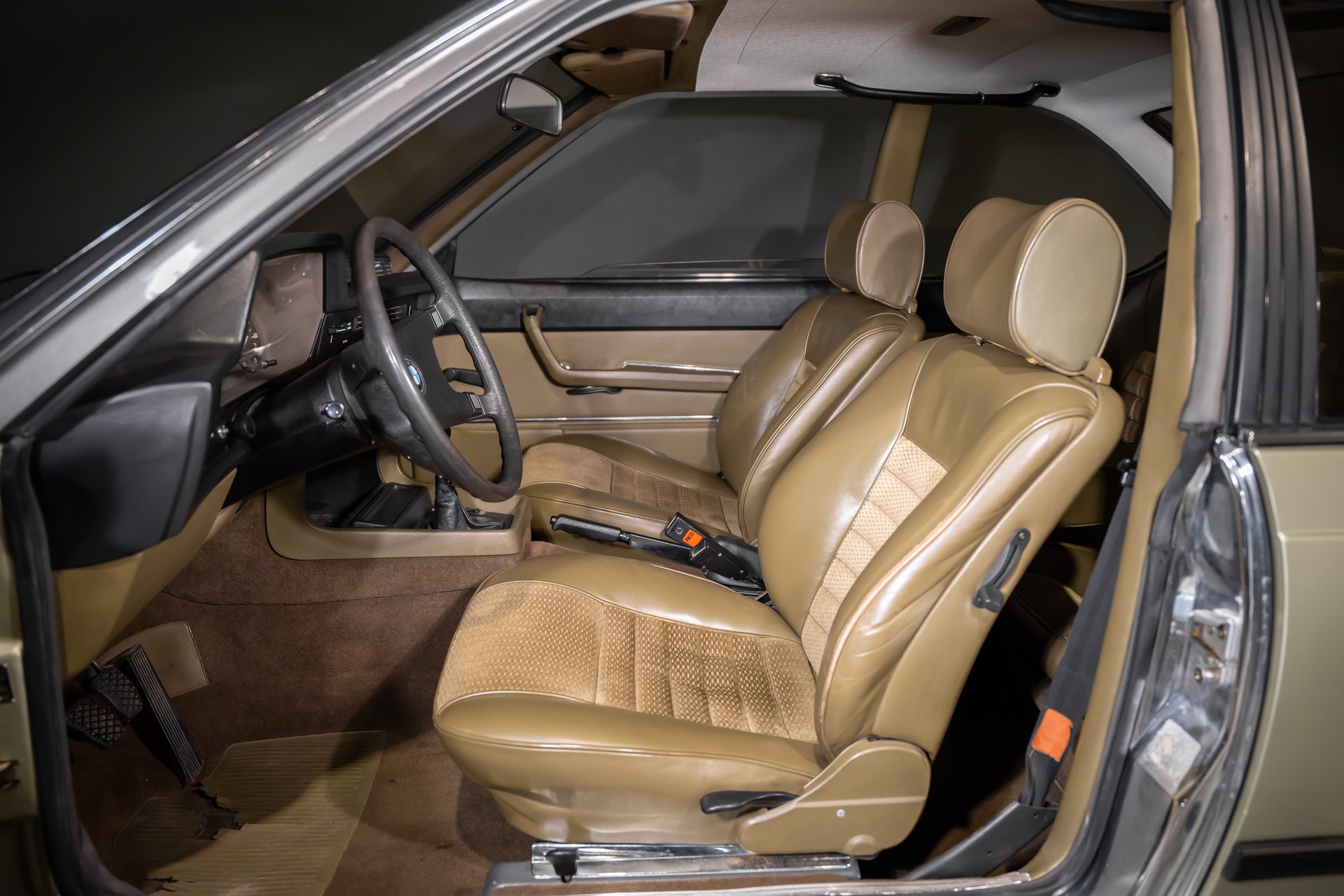 BMW 630 CS-image-15