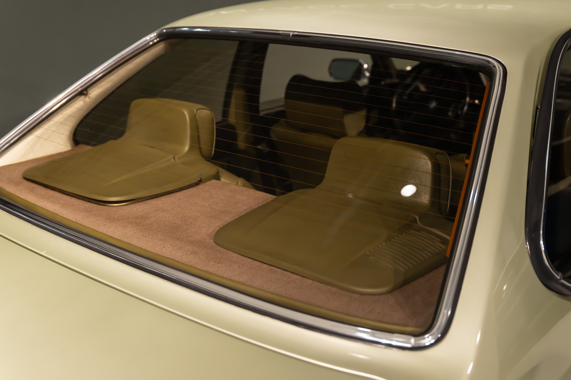 BMW 630 CS-image-10