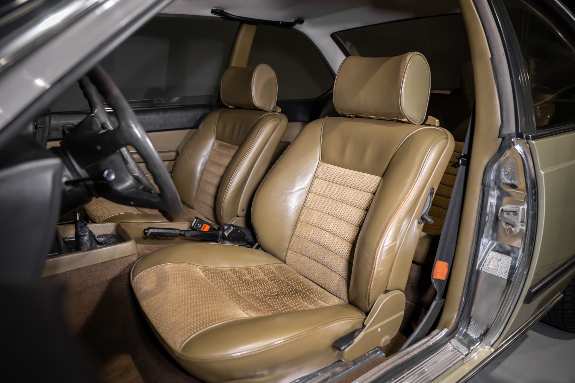BMW 630 CS-image-16