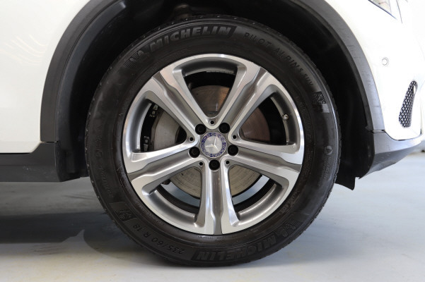 MERCEDES-BENZ GLC 250 d 4Matic-image-12