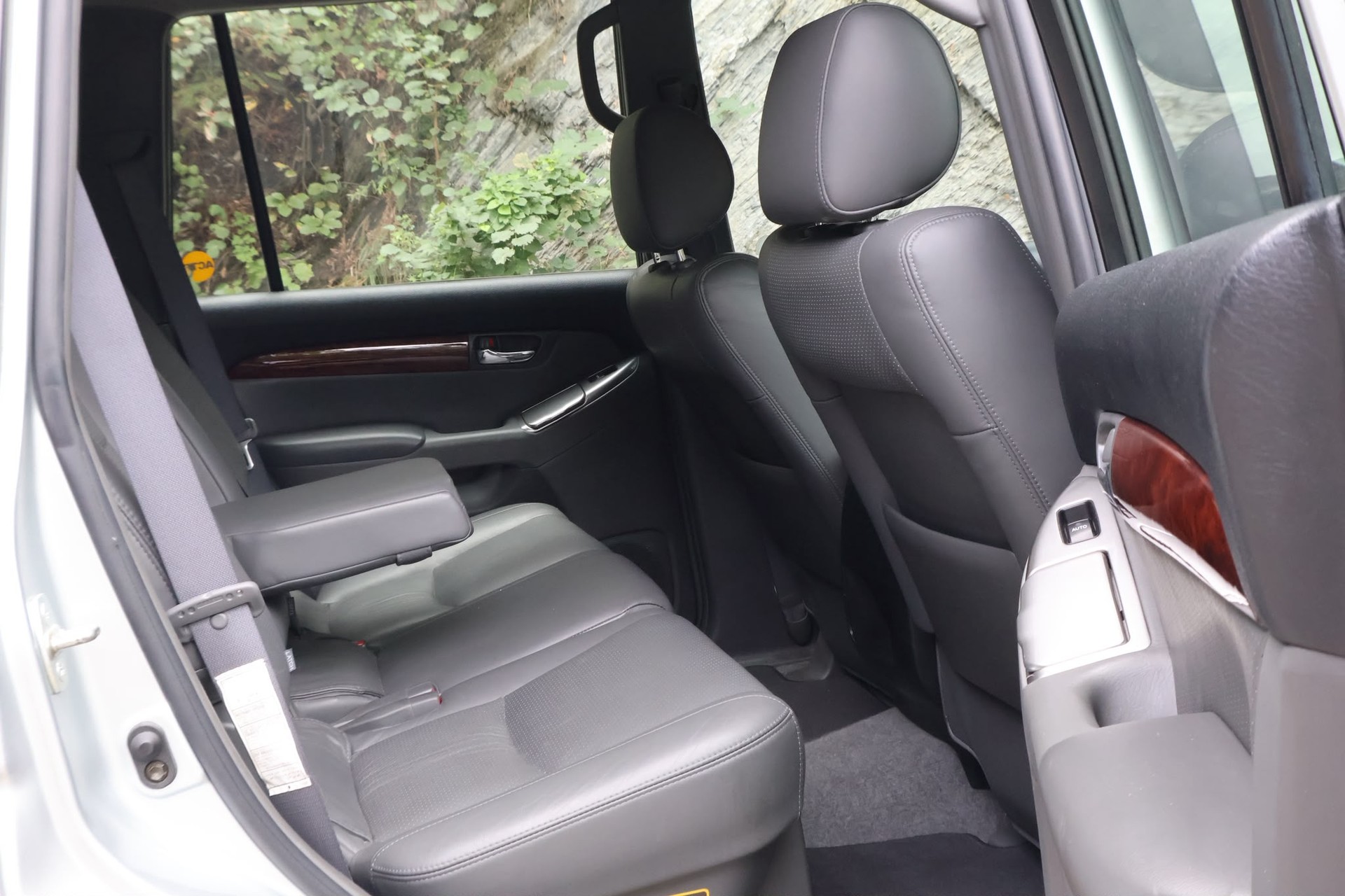 TOYOTA Land Cruiser 3.0 TD Linea Sol-image-7