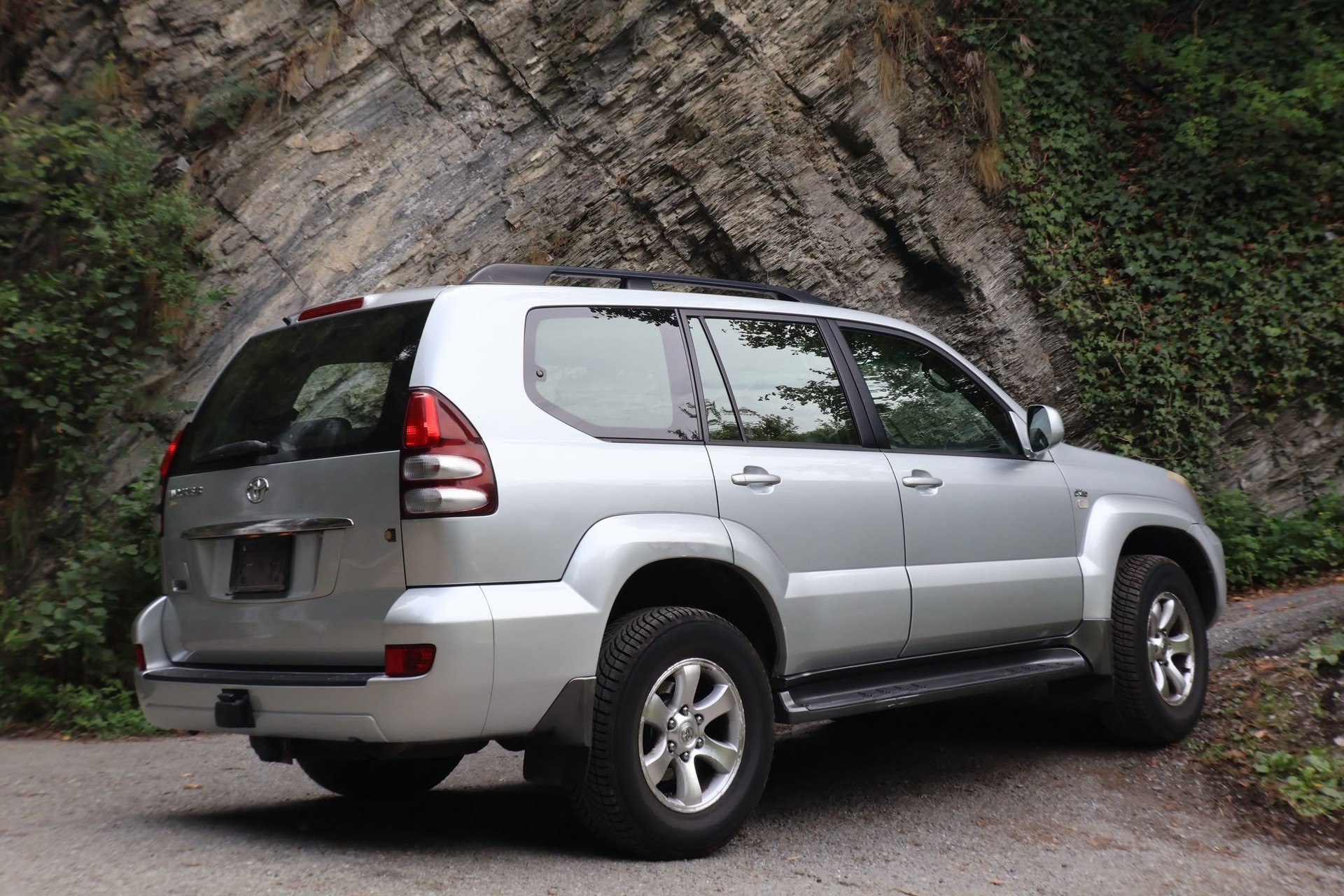 TOYOTA Land Cruiser 3.0 TD Linea Sol-image-3