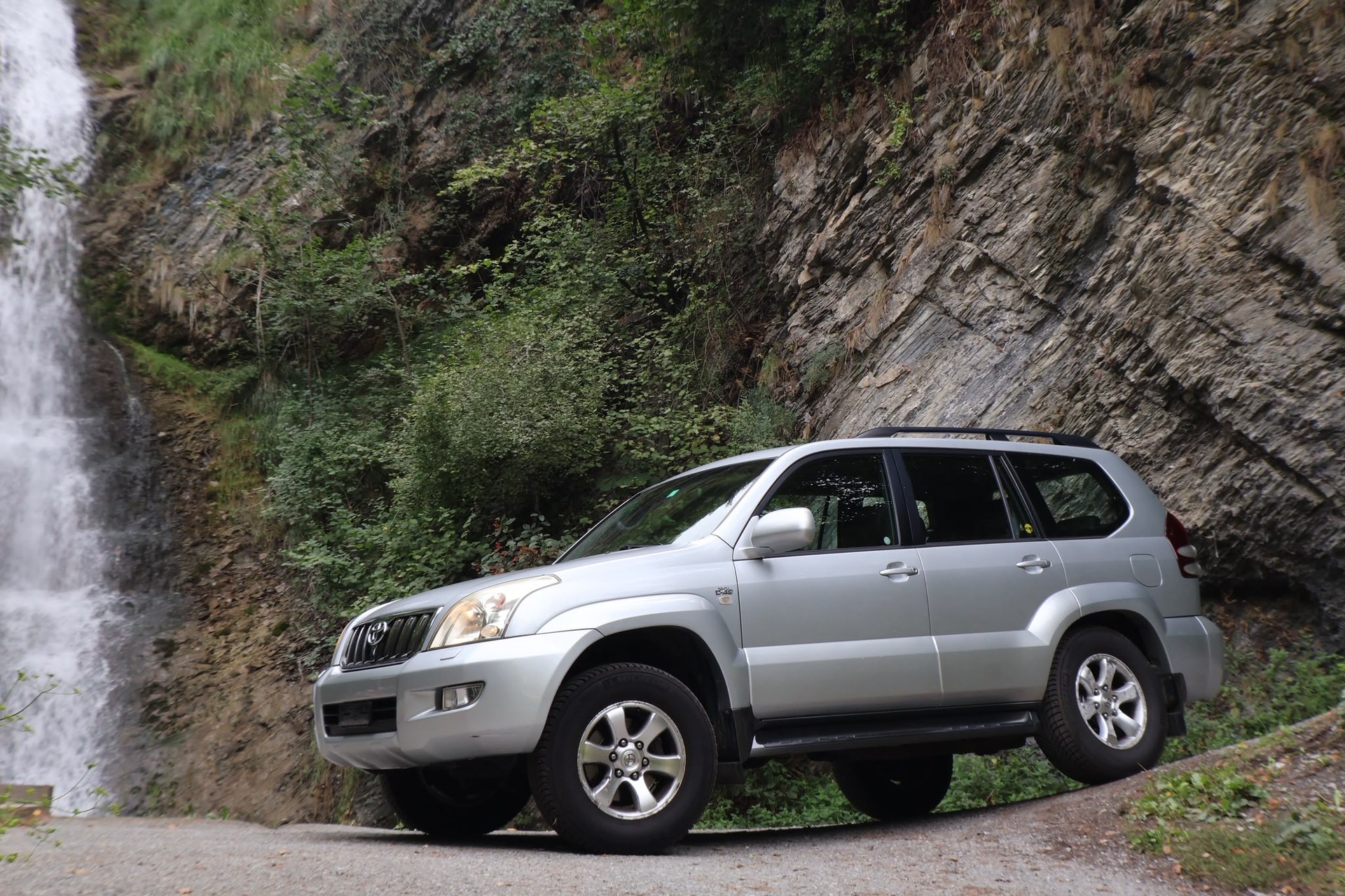 TOYOTA Land Cruiser 3.0 TD Linea Sol-image-0