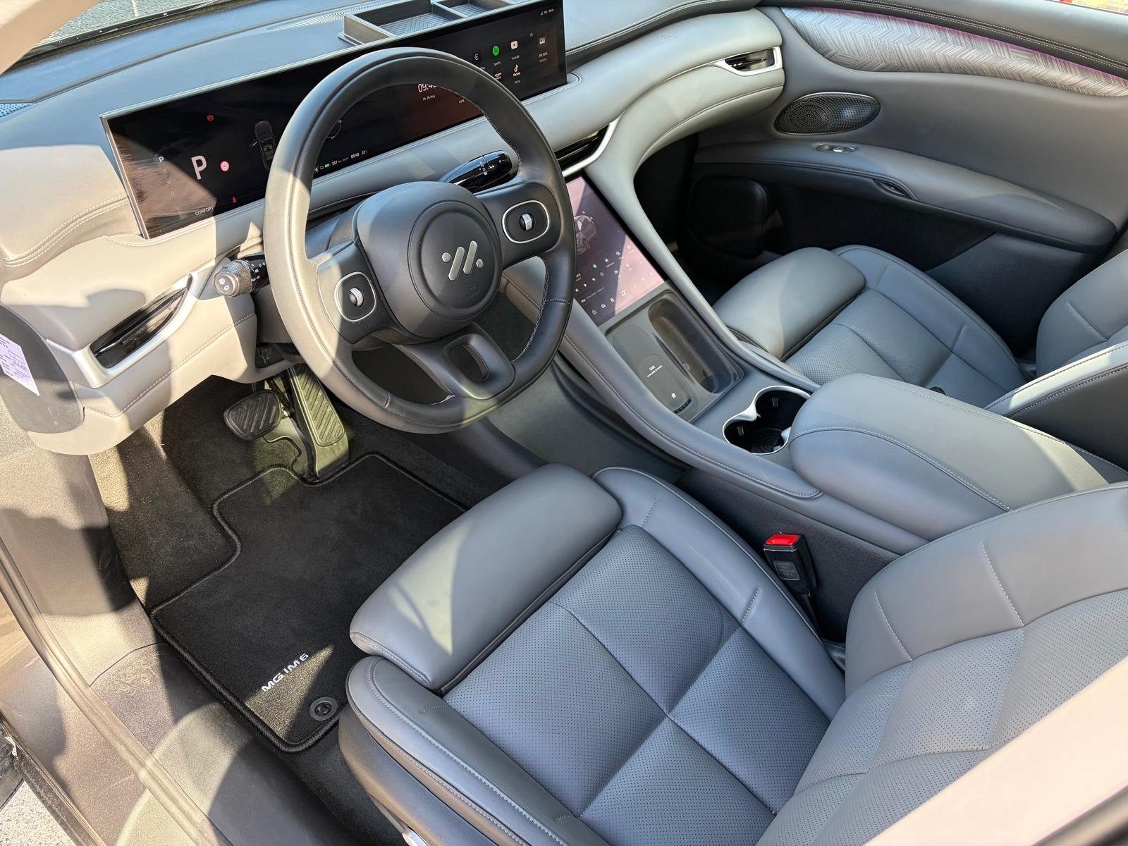 MG IM6 100 kWh Performance 21 4WD-image-9