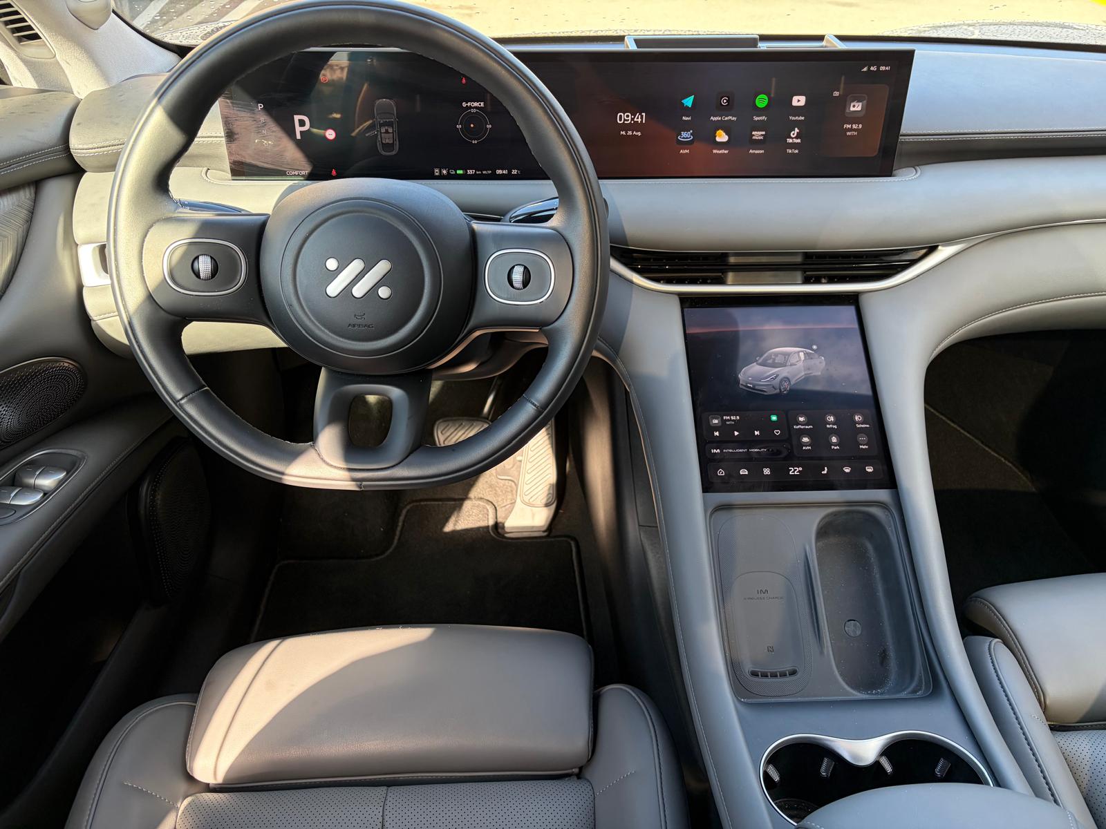 MG IM6 100 kWh Performance 21 4WD-image-10