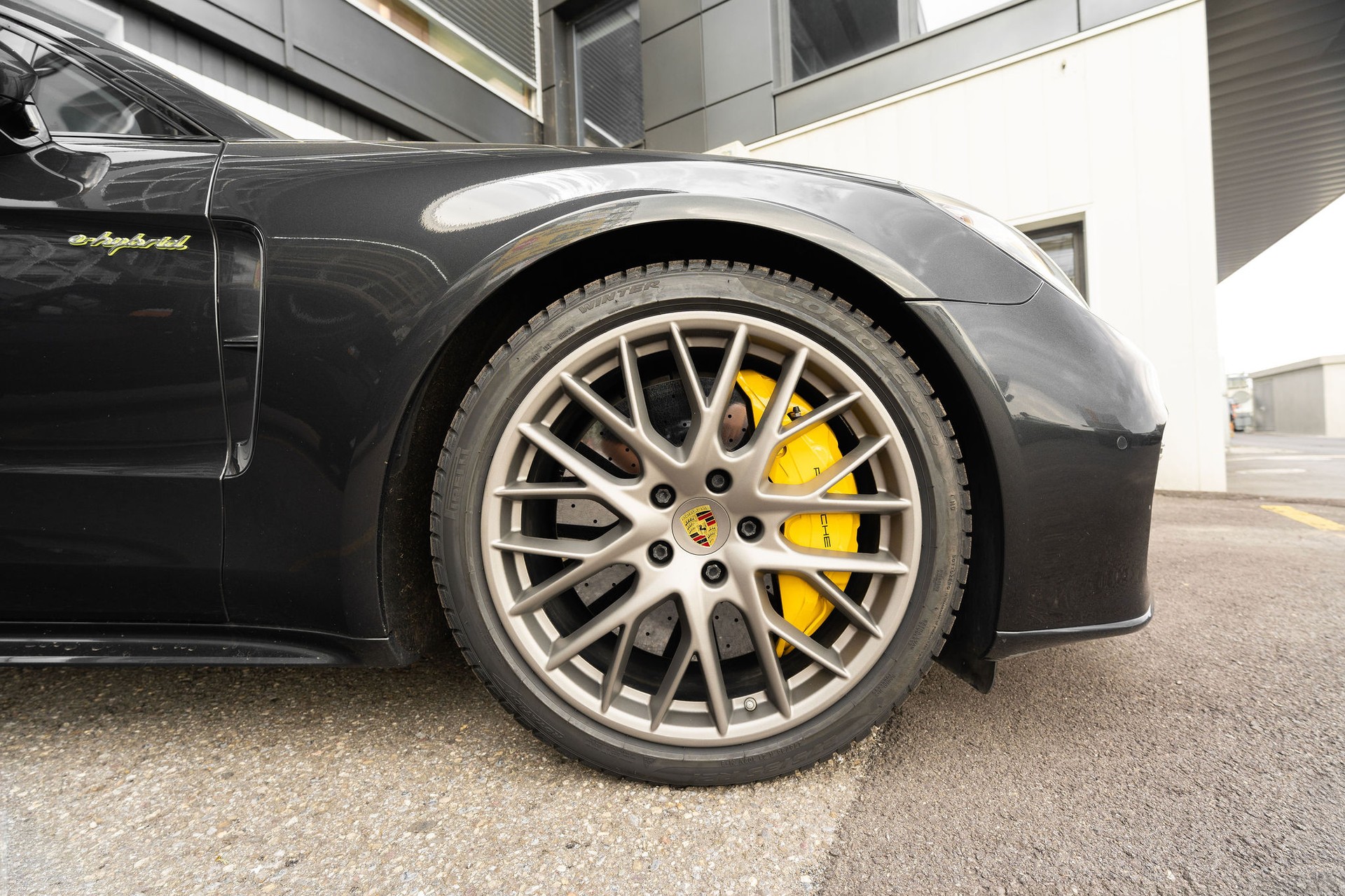 PORSCHE 4.0 V8 Turbo S E-Hybrid-image-2
