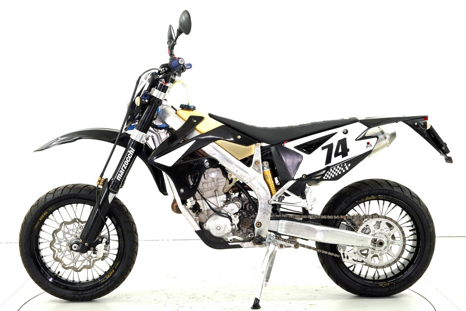 TM EN 250 Fi-image-4
