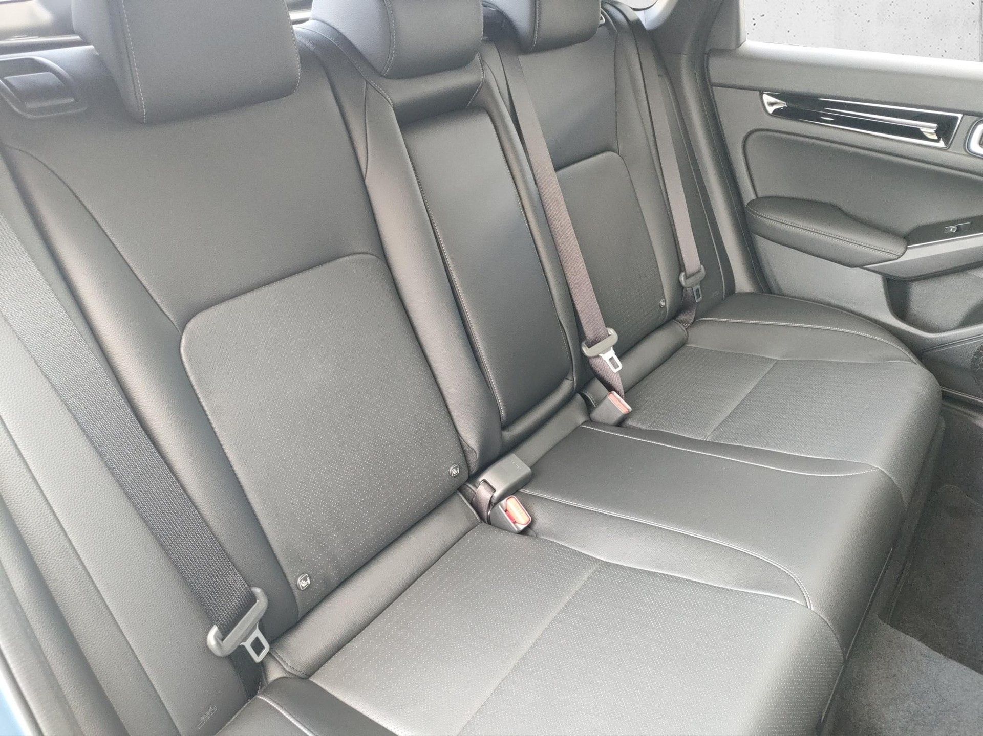 HONDA Civic 2.0 i-MMD Advance-image-16