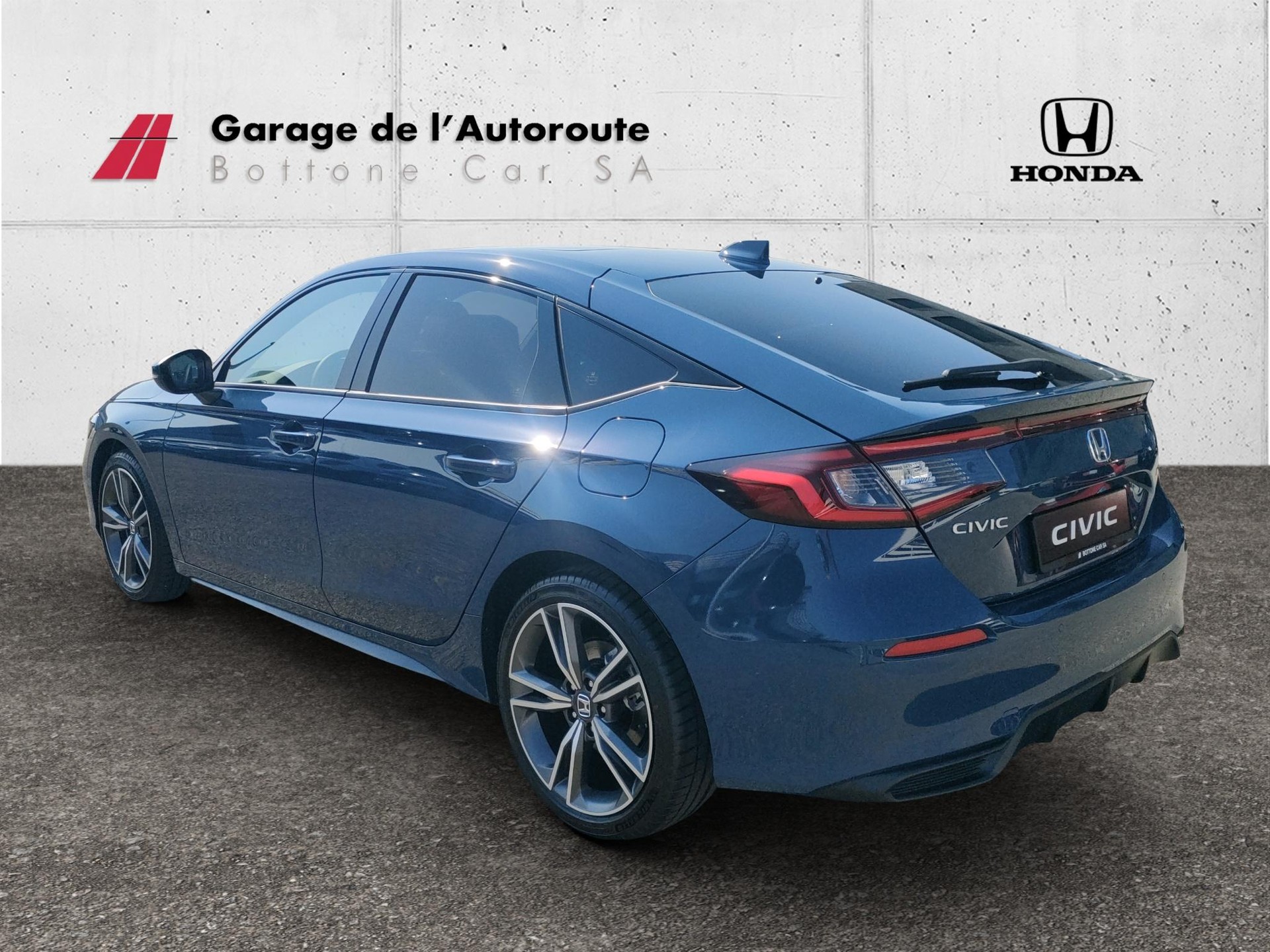 HONDA Civic 2.0 i-MMD Advance-image-2