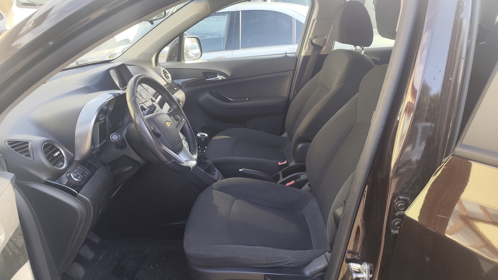 CHEVROLET Orlando 2.0 VCDi LT-image-9