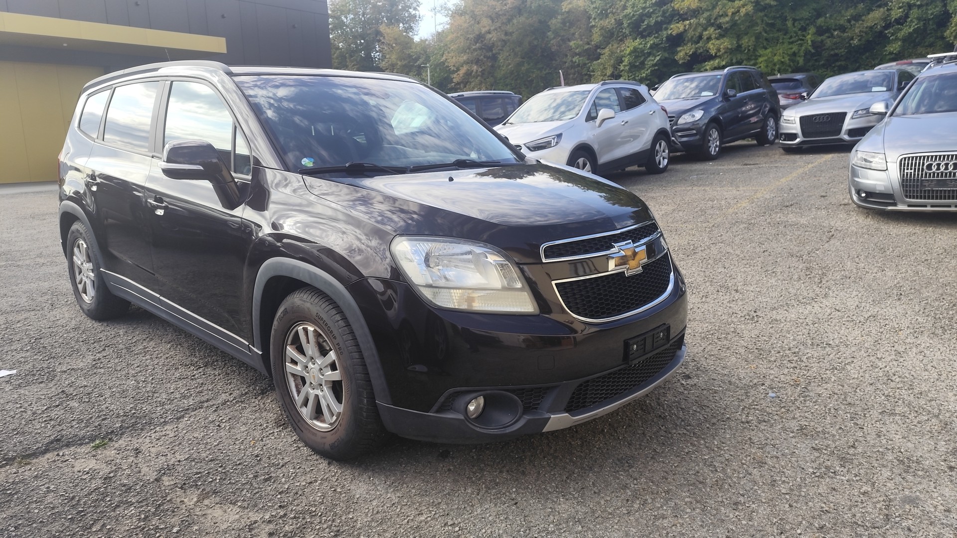 CHEVROLET Orlando 2.0 VCDi LT-image-1