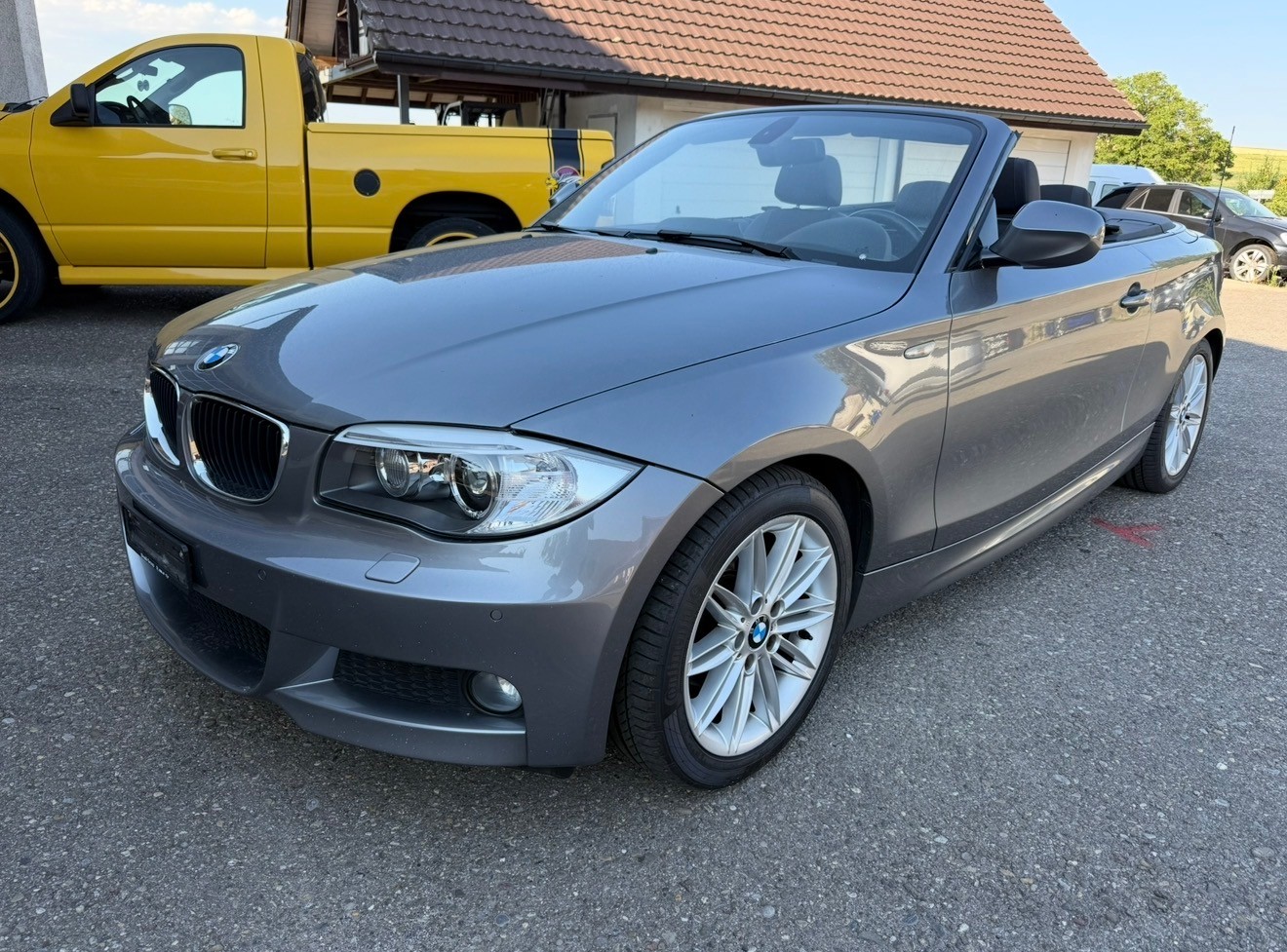 BMW 118i Cabrio Steptronic-image-0