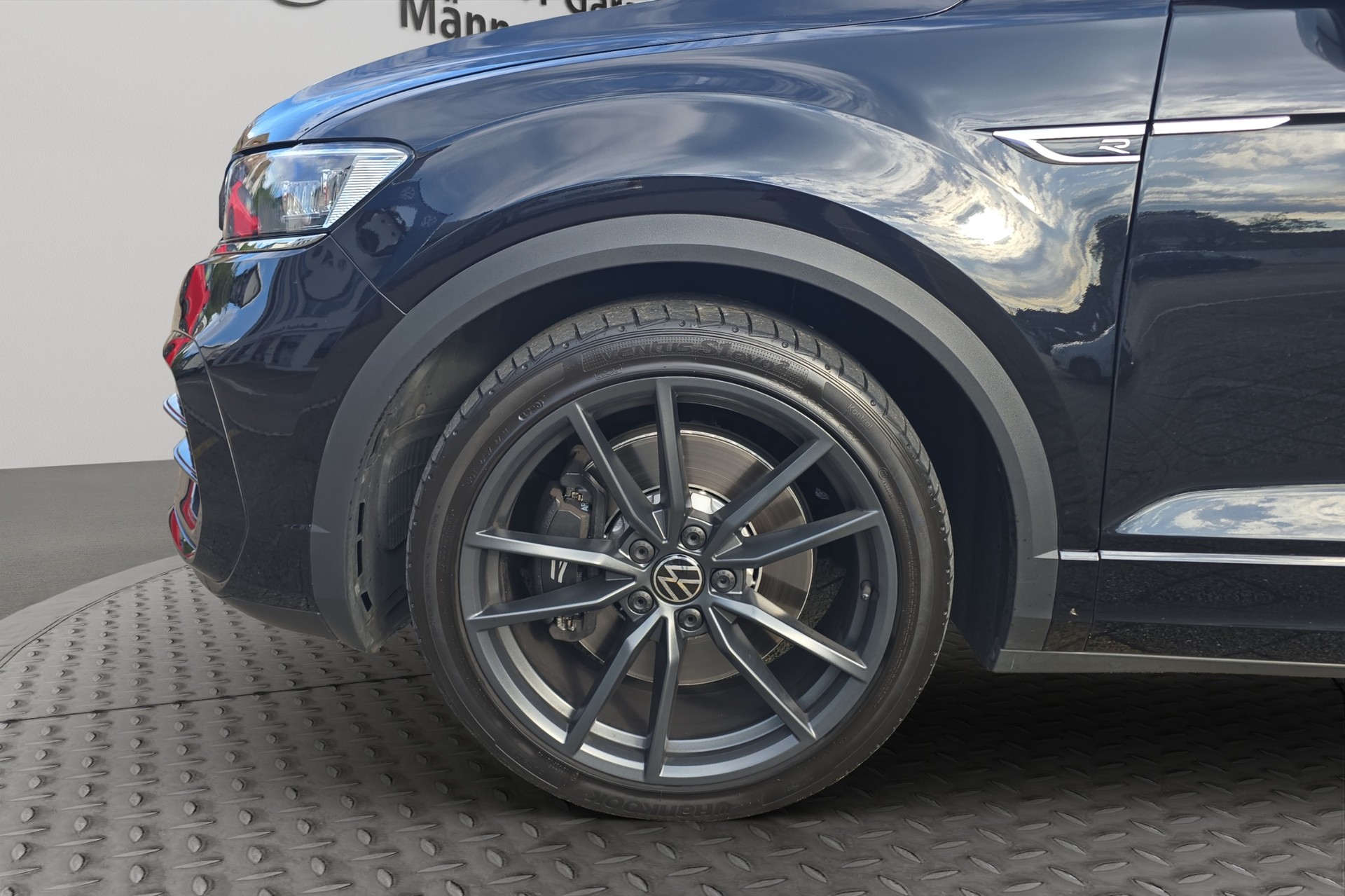 VW T-Roc 2.0 TSI R DSG 4Motion-image-11