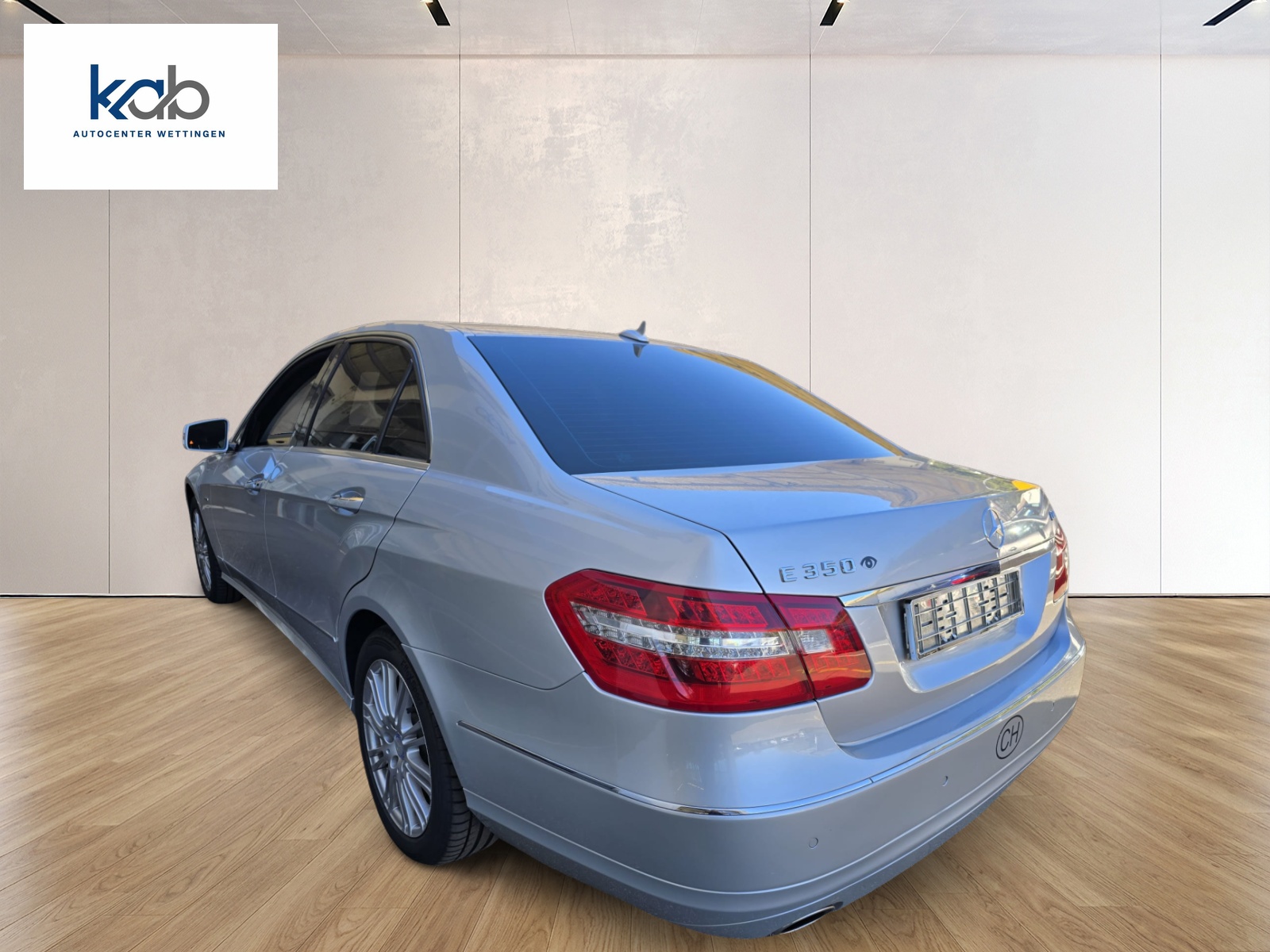 MERCEDES-BENZ E 350 CGI BlueEfficiency Elégance 7G-Tronic-image-5