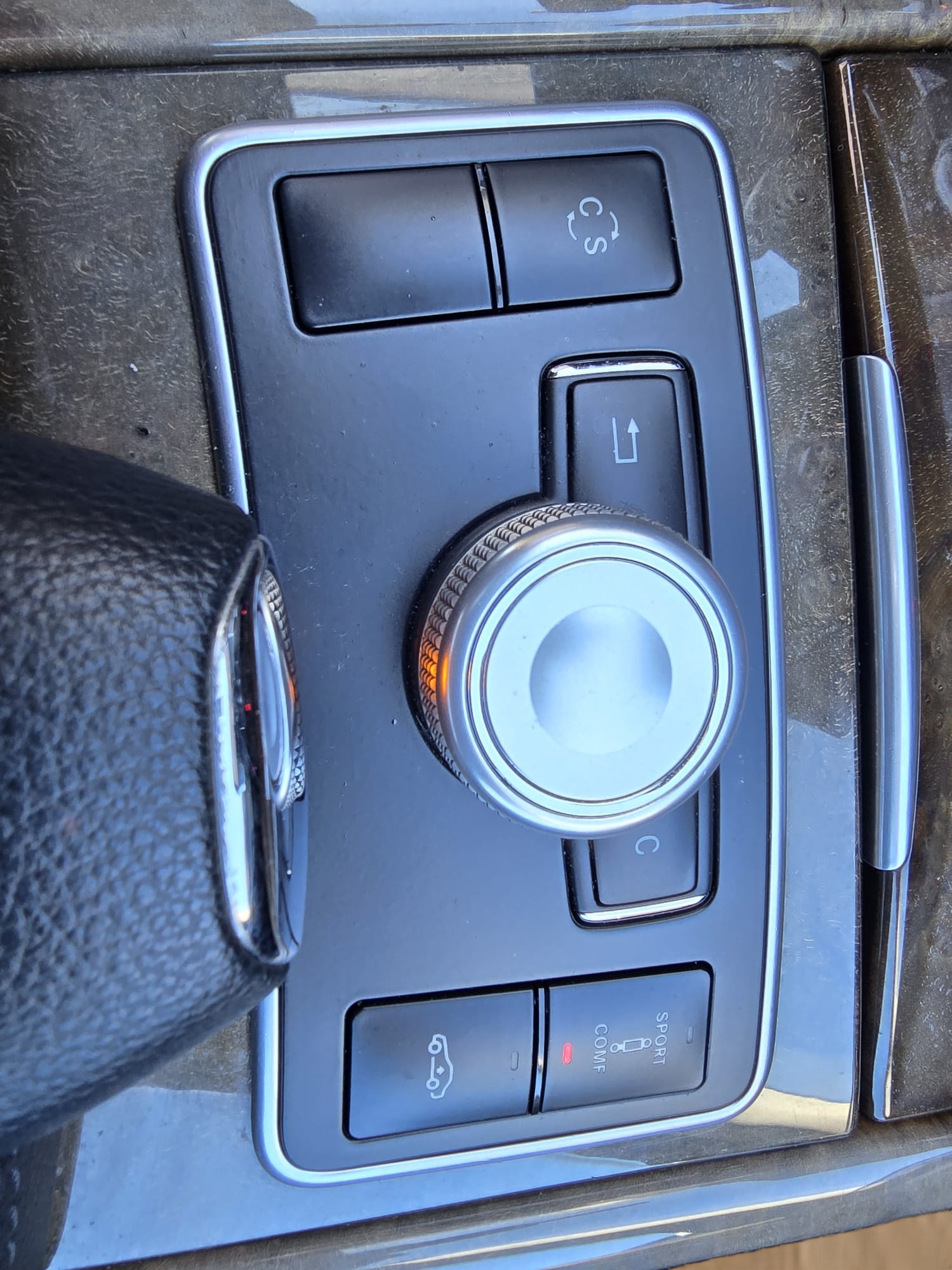 MERCEDES-BENZ E 350 CGI BlueEfficiency Elégance 7G-Tronic-image-13