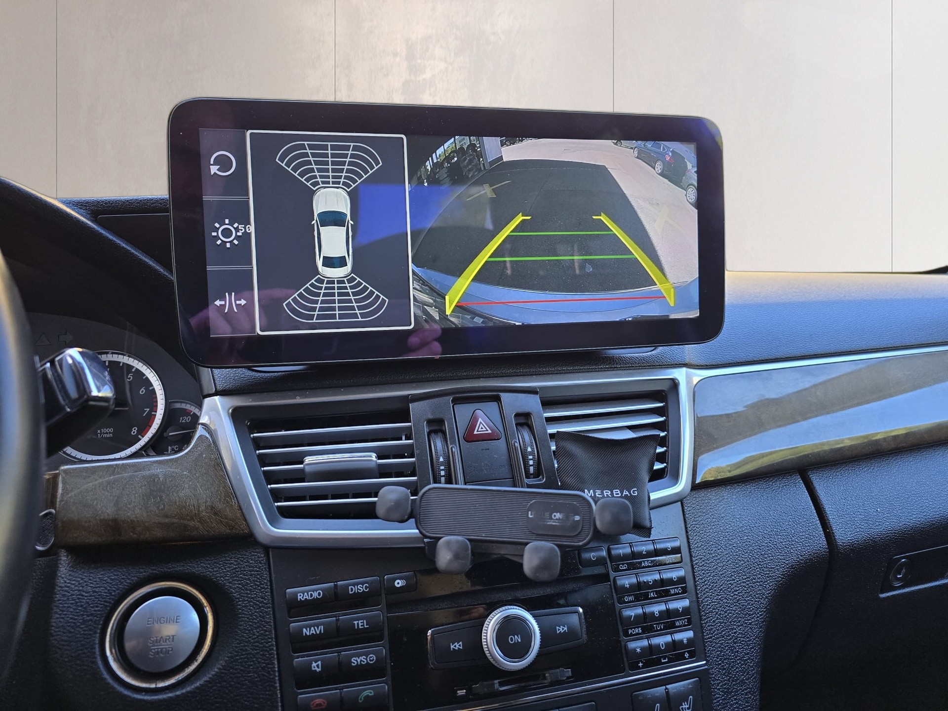 MERCEDES-BENZ E 350 CGI BlueEfficiency Elégance 7G-Tronic-image-10