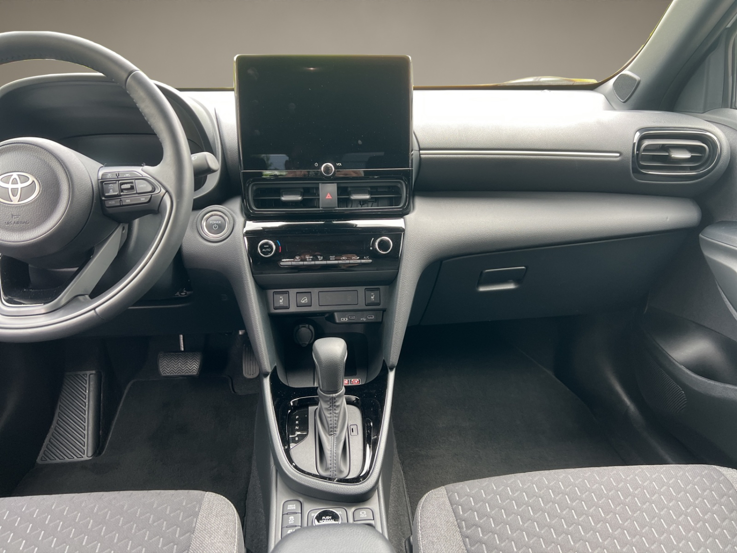 TOYOTA Yaris Cross 1.5 VVT-i HSD Trend AWD-i-image-10