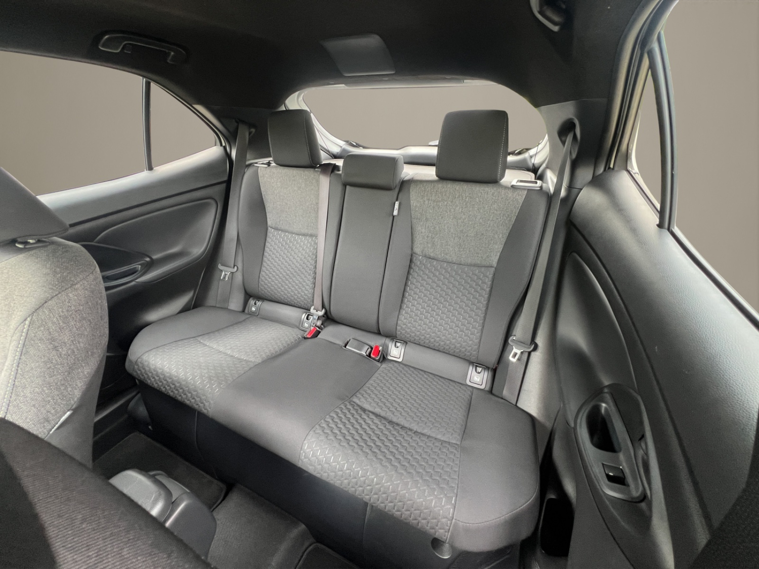 TOYOTA Yaris Cross 1.5 VVT-i HSD Trend AWD-i-image-21