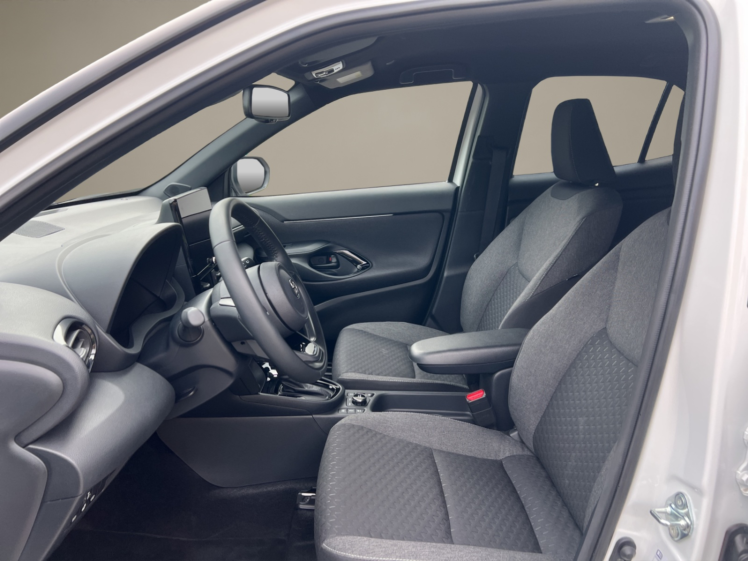 TOYOTA Yaris Cross 1.5 VVT-i HSD Trend AWD-i-image-8