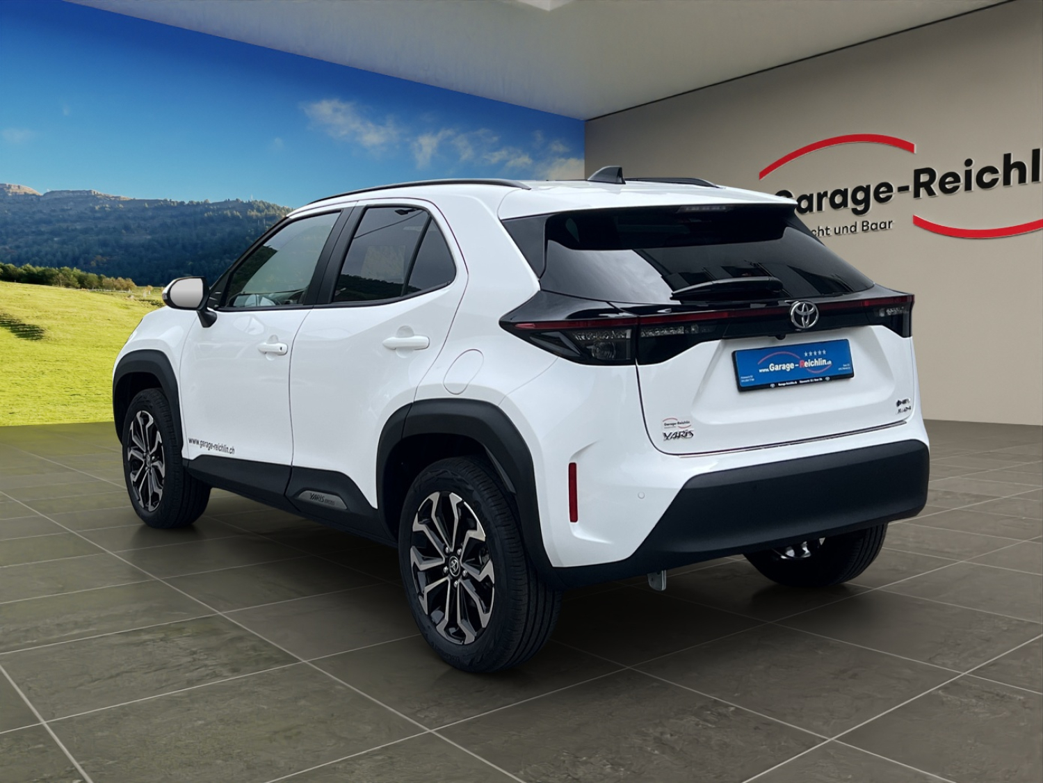 TOYOTA Yaris Cross 1.5 VVT-i HSD Trend AWD-i-image-2