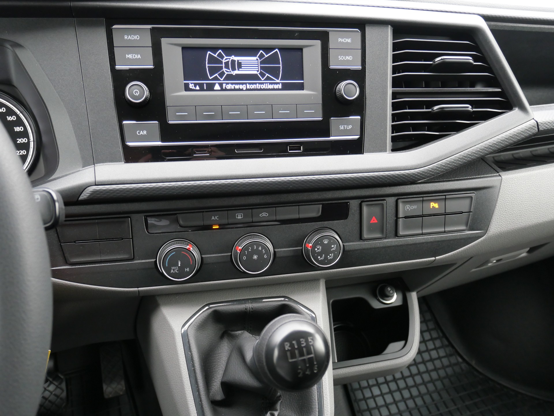 VW T6.1 2.0 TDI 4Motion-image-13