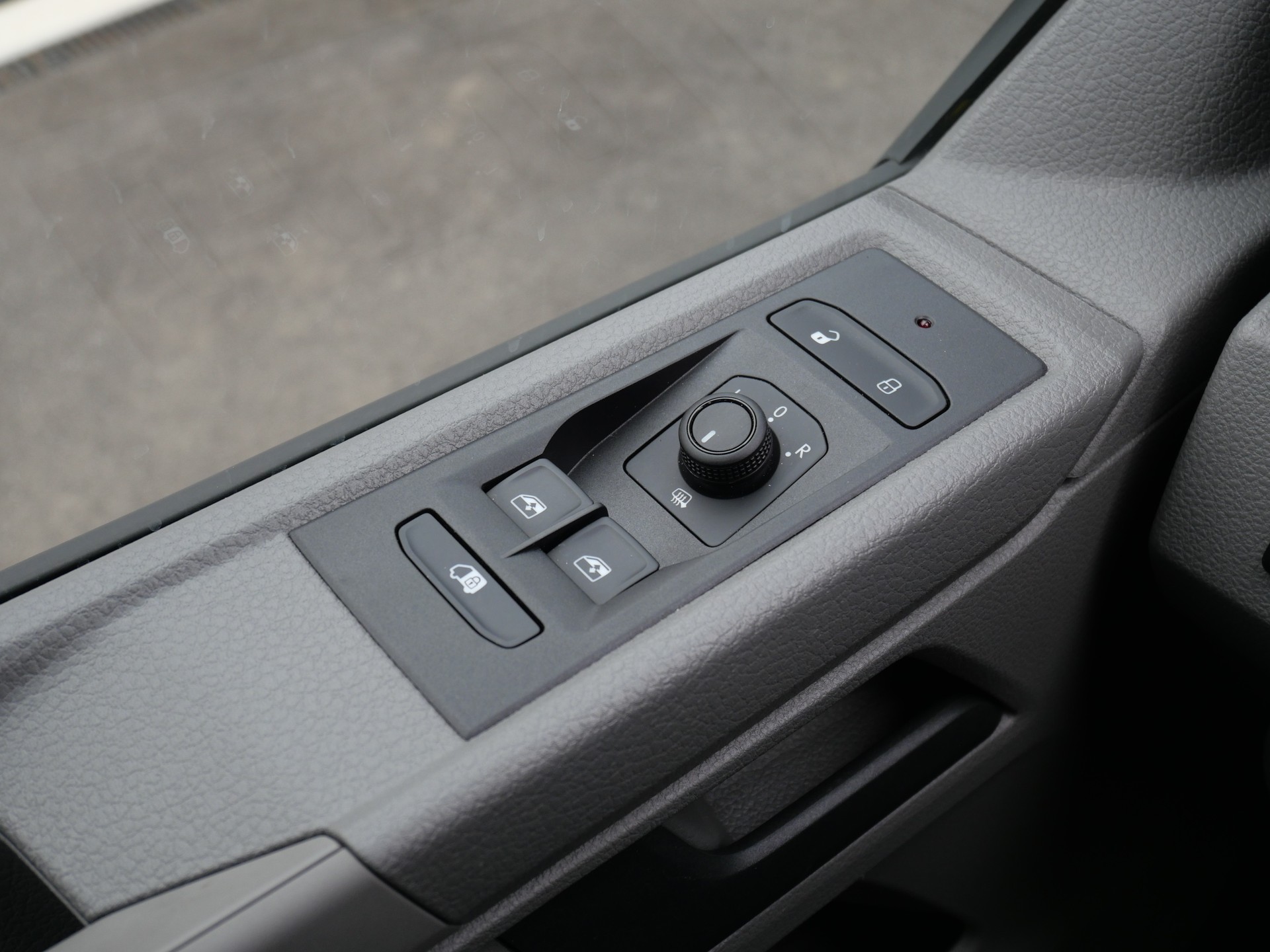 VW T6.1 2.0 TDI 4Motion-image-19