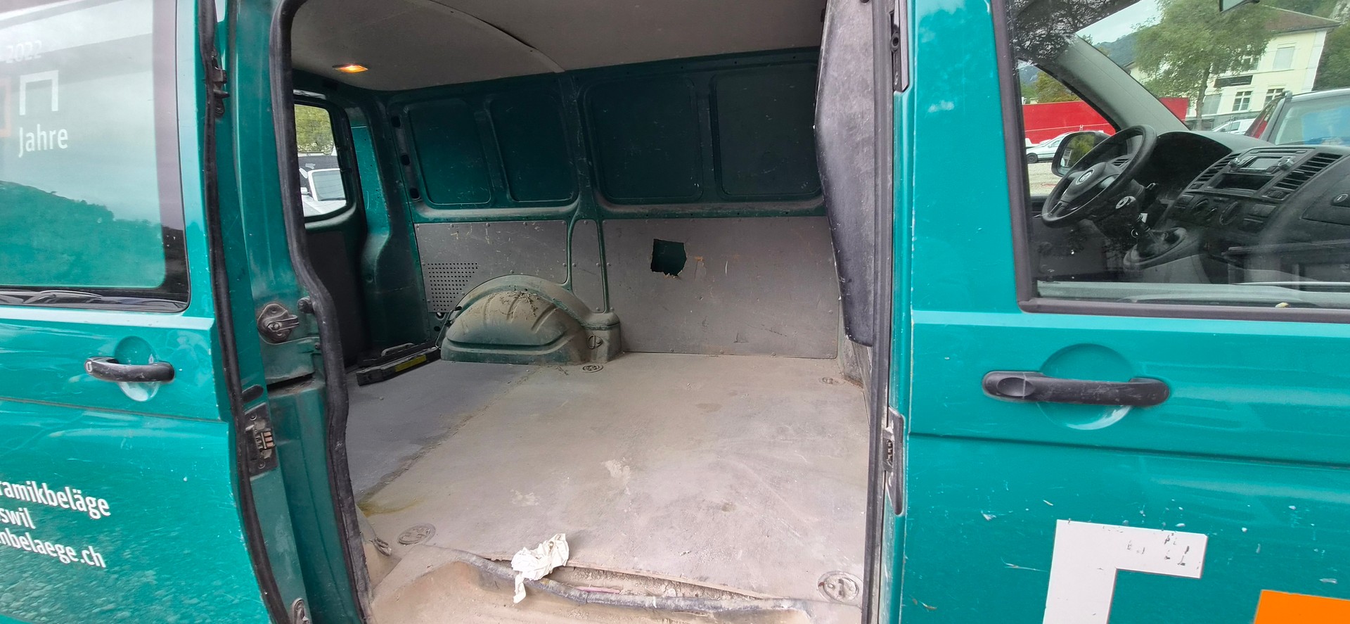 VW T5 2.0 TDI-image-8