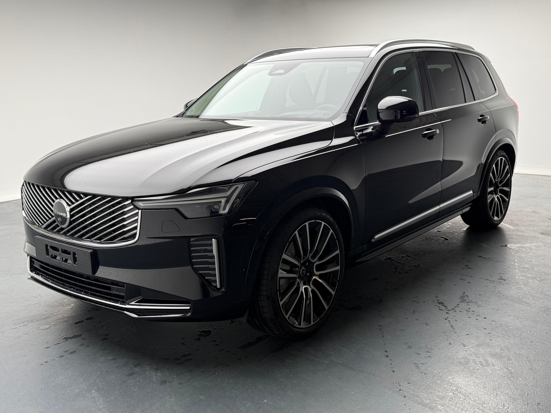 VOLVO XC90 2.0 B5 MH Black Edition AWD-image-0