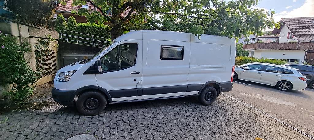 FORD Transit-image-0