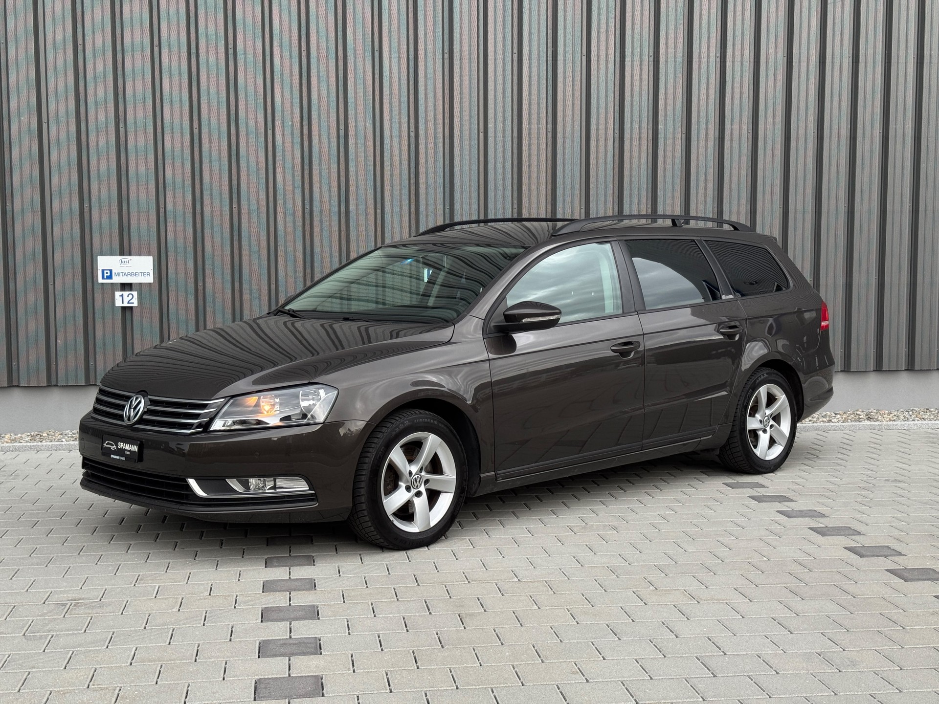 VW Passat Variant 2.0 TDI BMT Trendline 4M-image-1