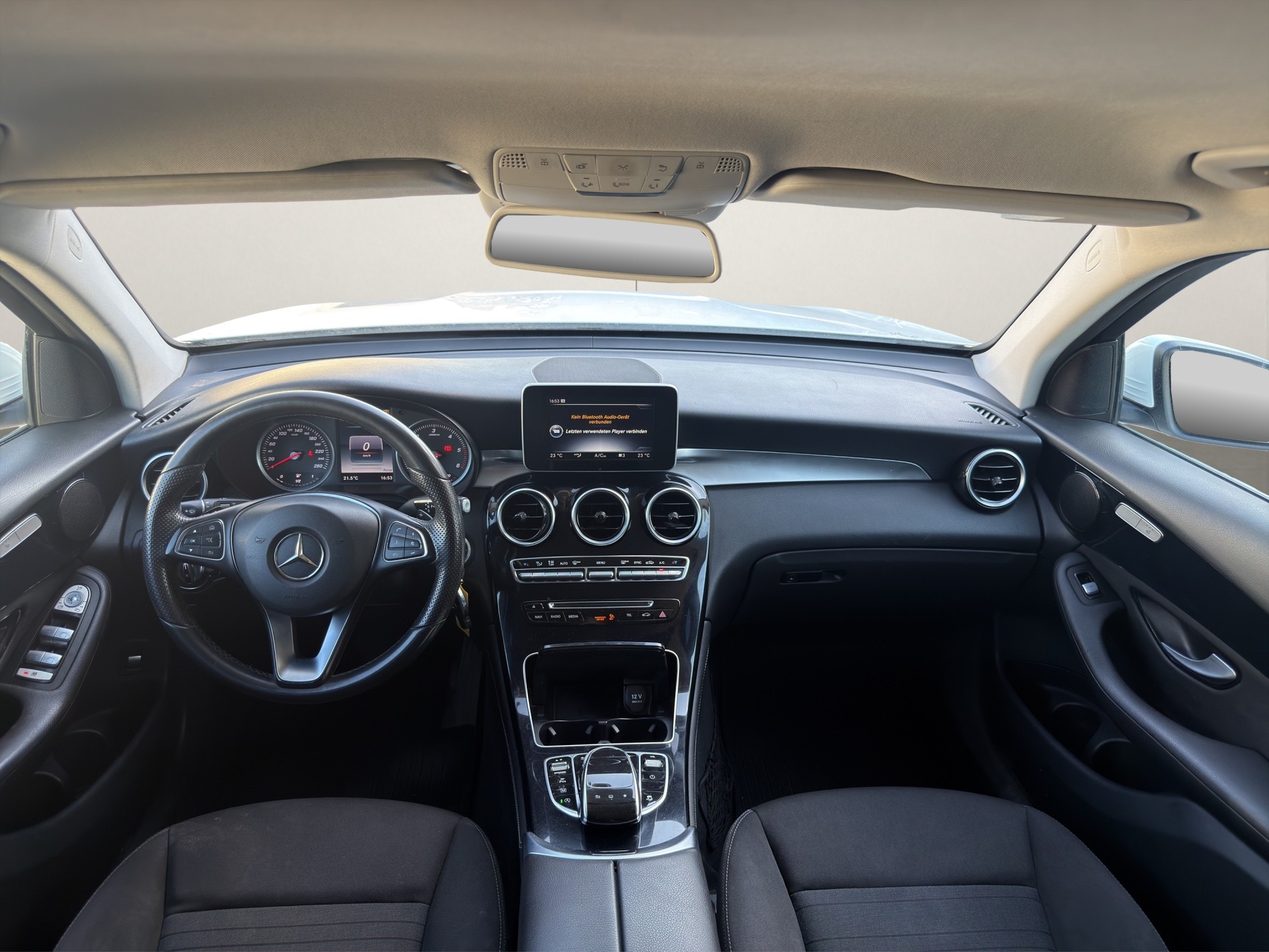 MERCEDES-BENZ GLC 220 d 4Matic 9G-Tronic-image-8