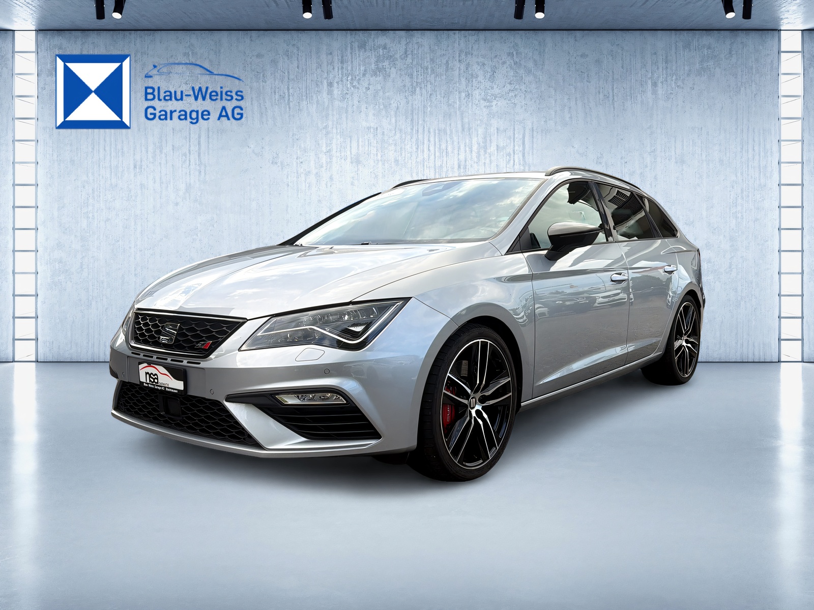 SEAT Leon ST 2.0 TSI Cupra 300 4 Drive DSG-image-0