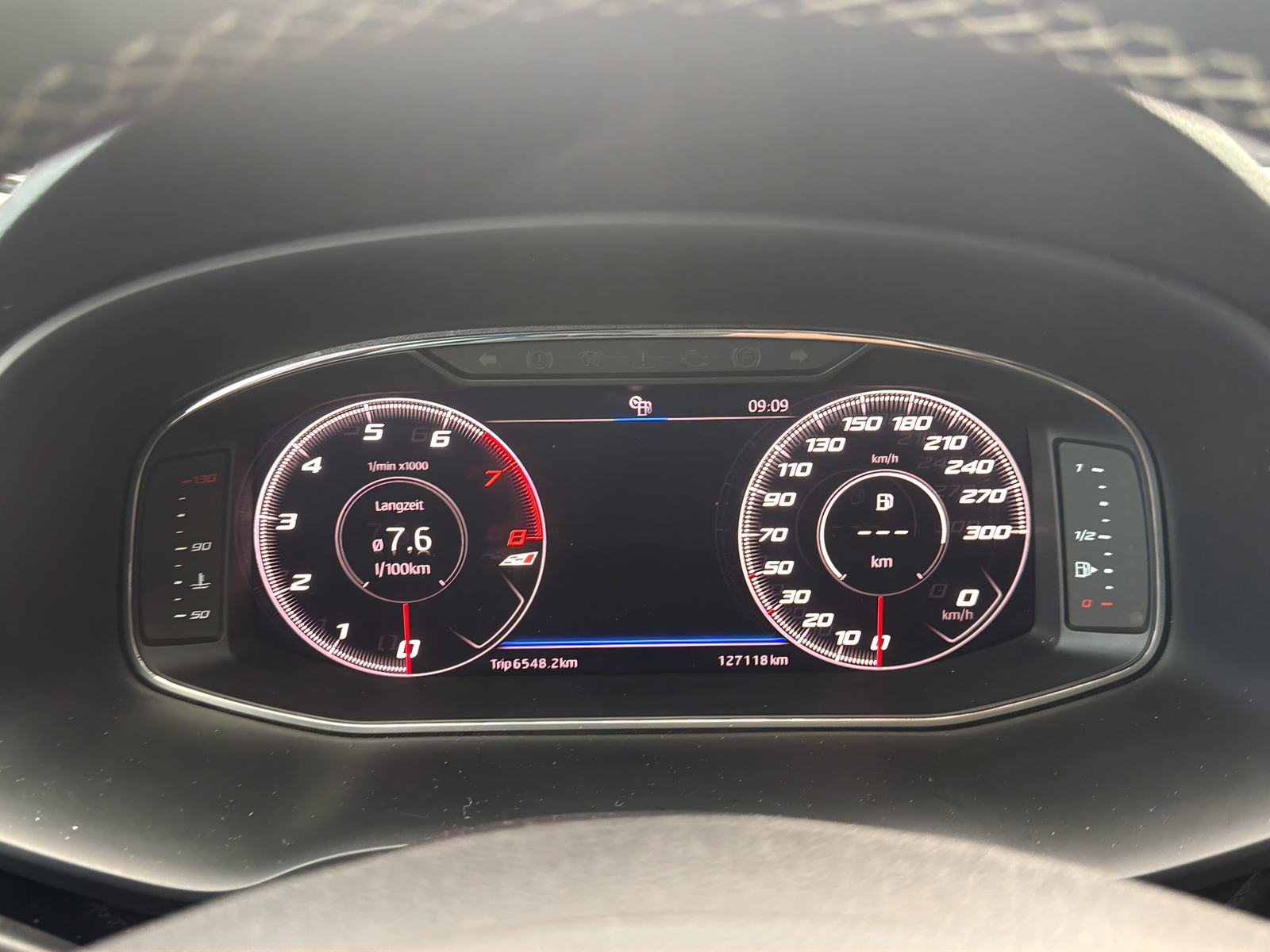 SEAT Leon ST 2.0 TSI Cupra 300 4 Drive DSG-image-13