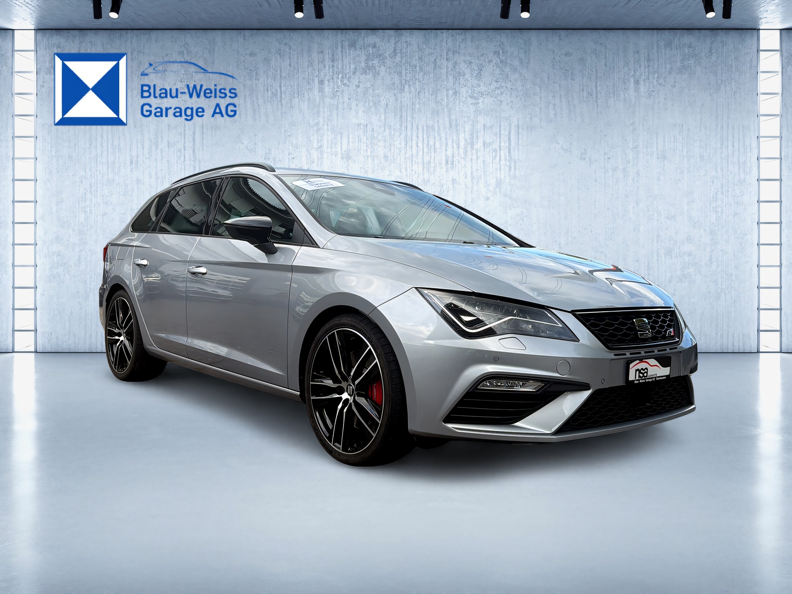 SEAT Leon ST 2.0 TSI Cupra 300 4 Drive DSG-image-2