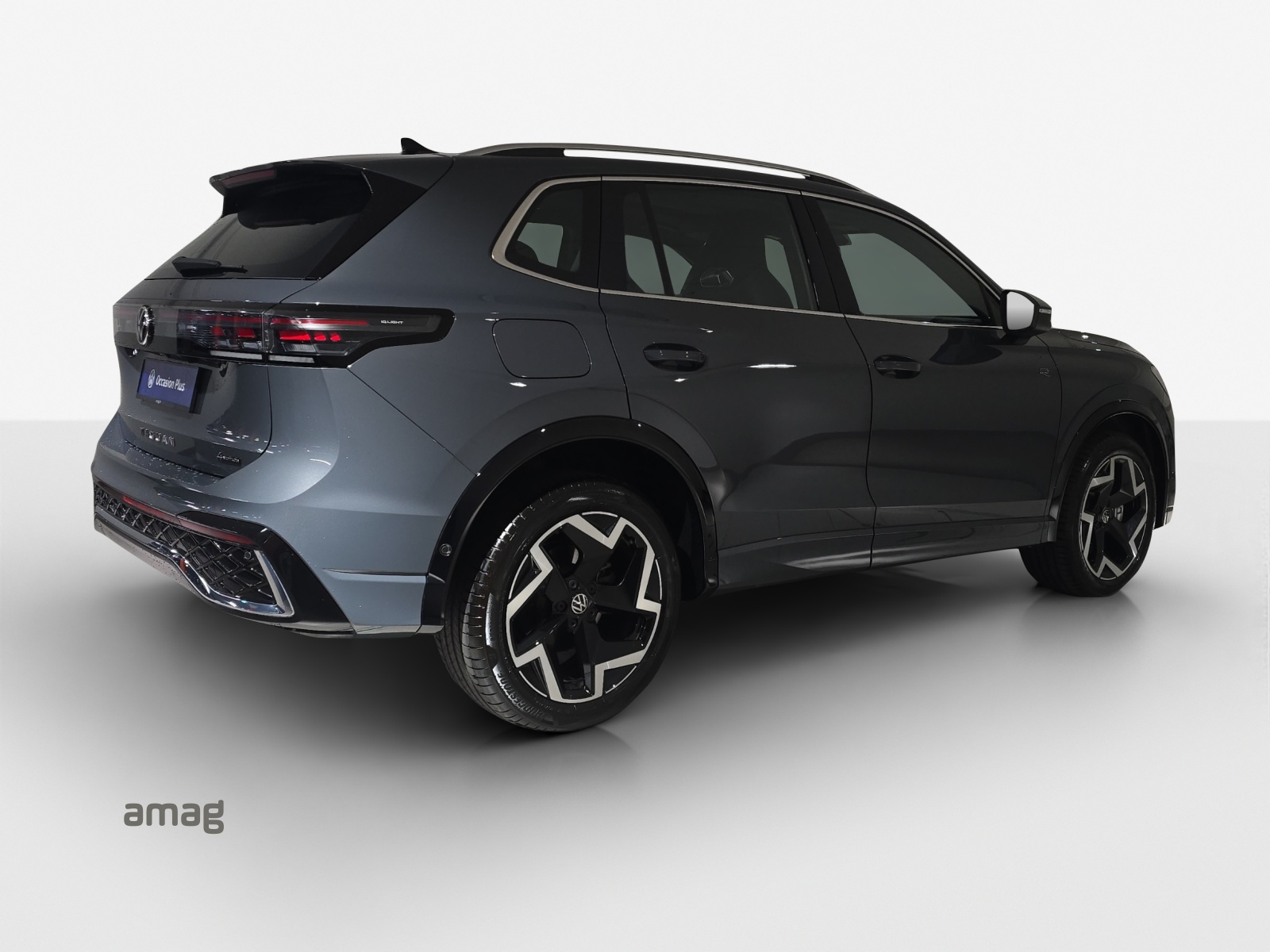 VW Tiguan 2.0 TSI DSG R-Line 4Motion-image-4