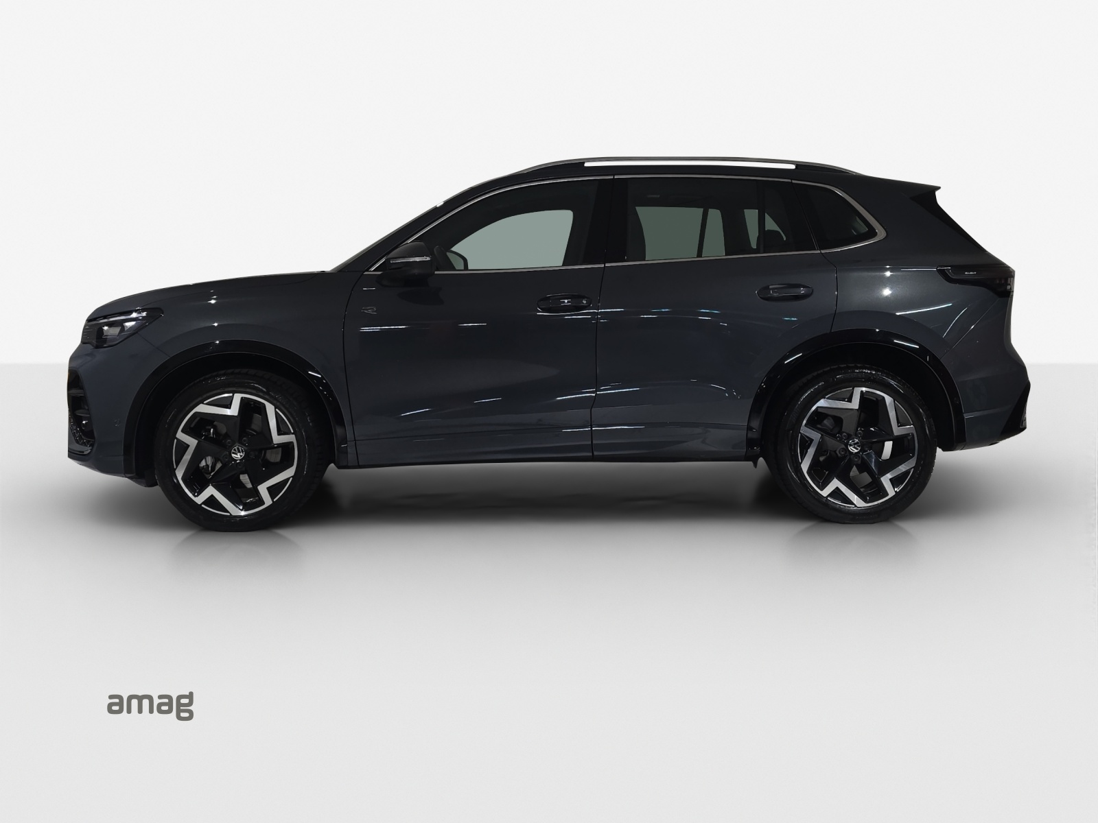 VW Tiguan 2.0 TSI DSG R-Line 4Motion-image-1
