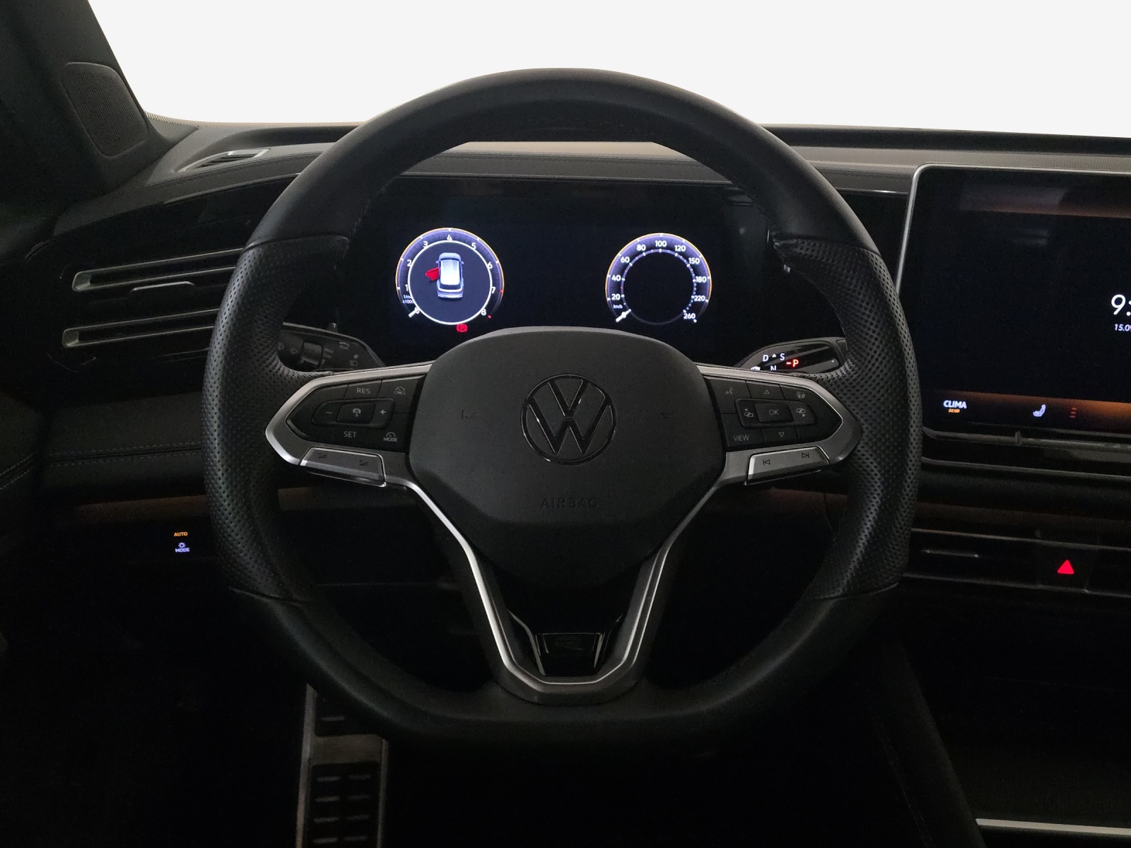 VW Tiguan 2.0 TSI DSG R-Line 4Motion-image-9