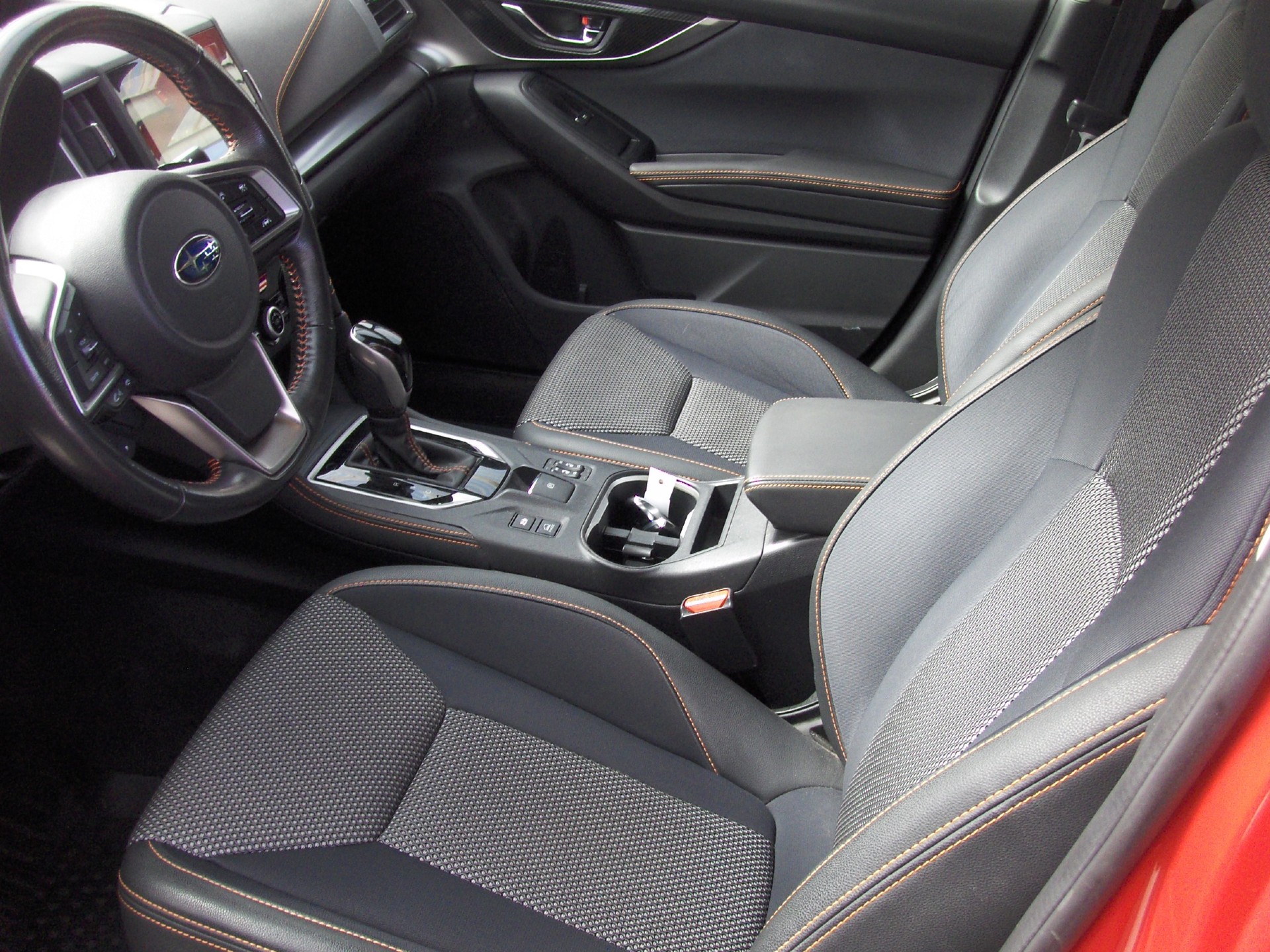 SUBARU XV 2.0 Swiss AWD Lineartronic-image-4