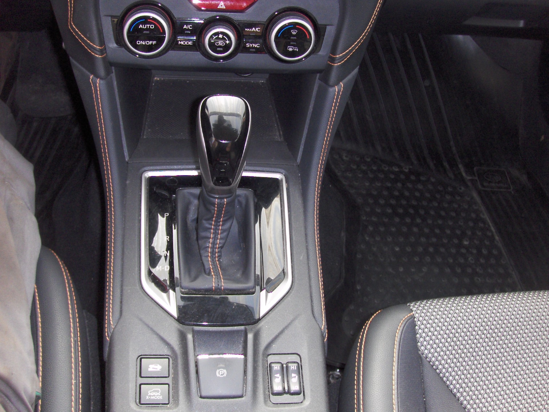 SUBARU XV 2.0 Swiss AWD Lineartronic-image-9