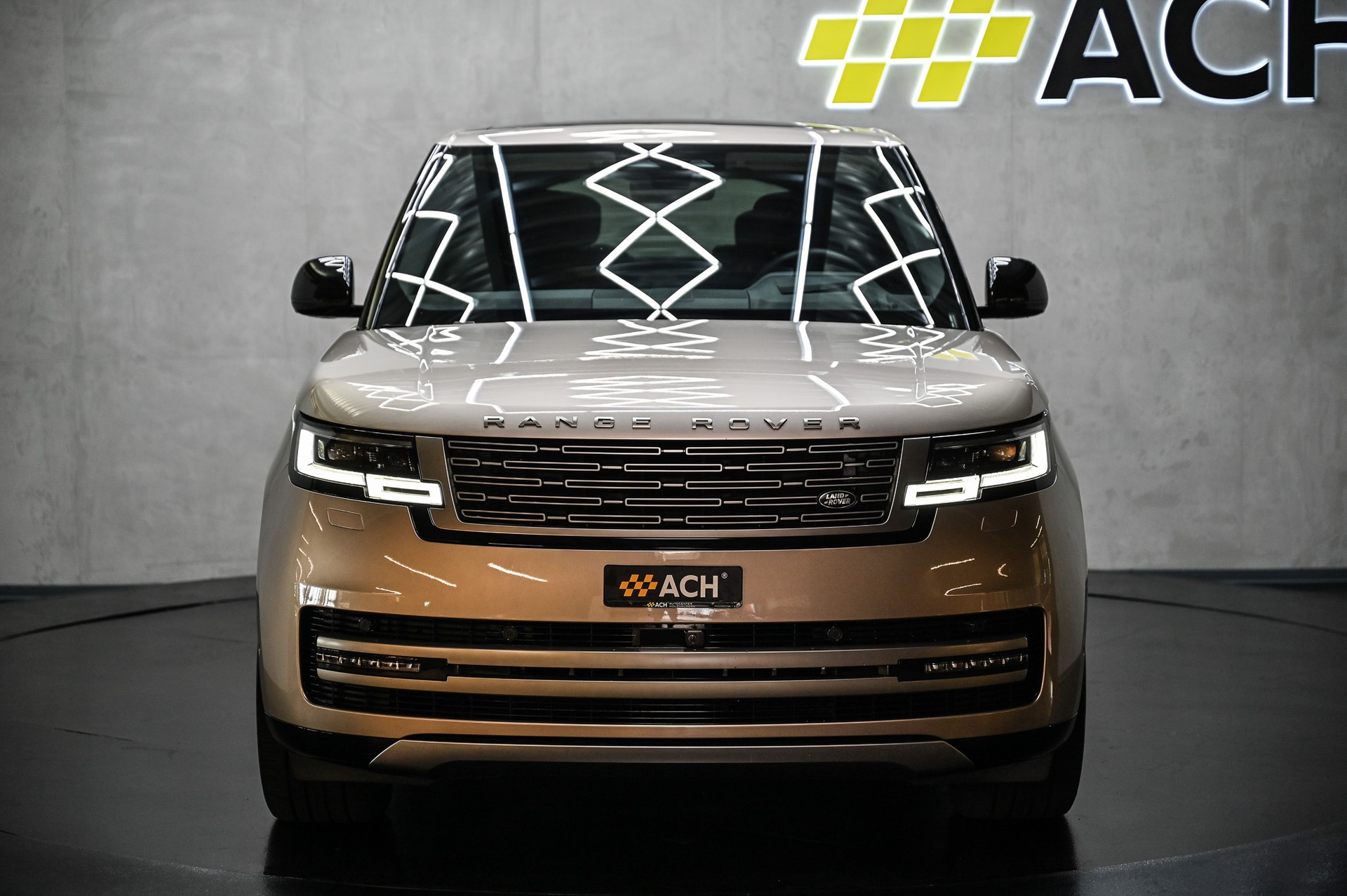 LAND ROVER Range Rover 3.0 TD6 350 HSE-showroom-element-1